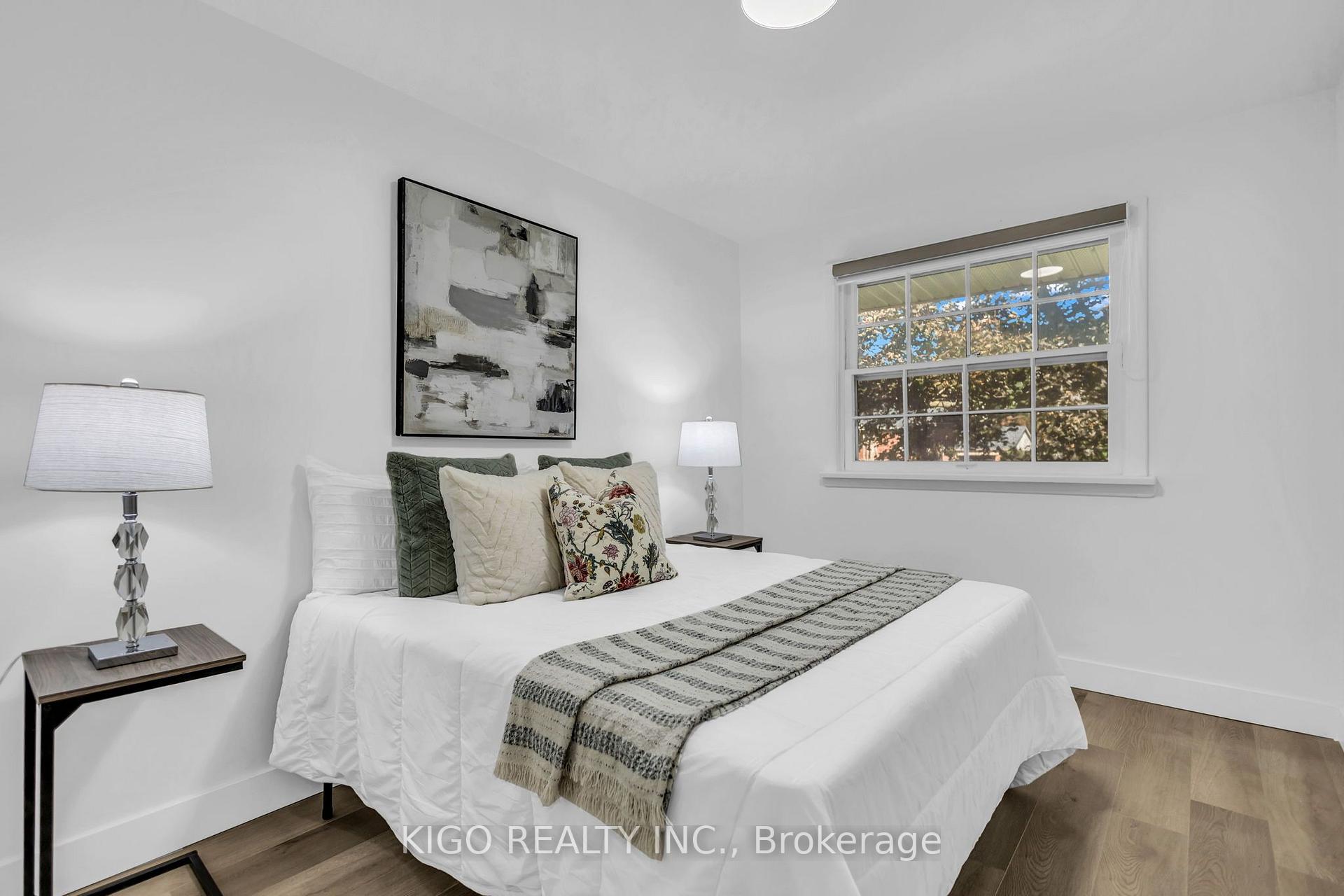 Photo 26 of 467 Base Line Road, London, South G — HOMEH