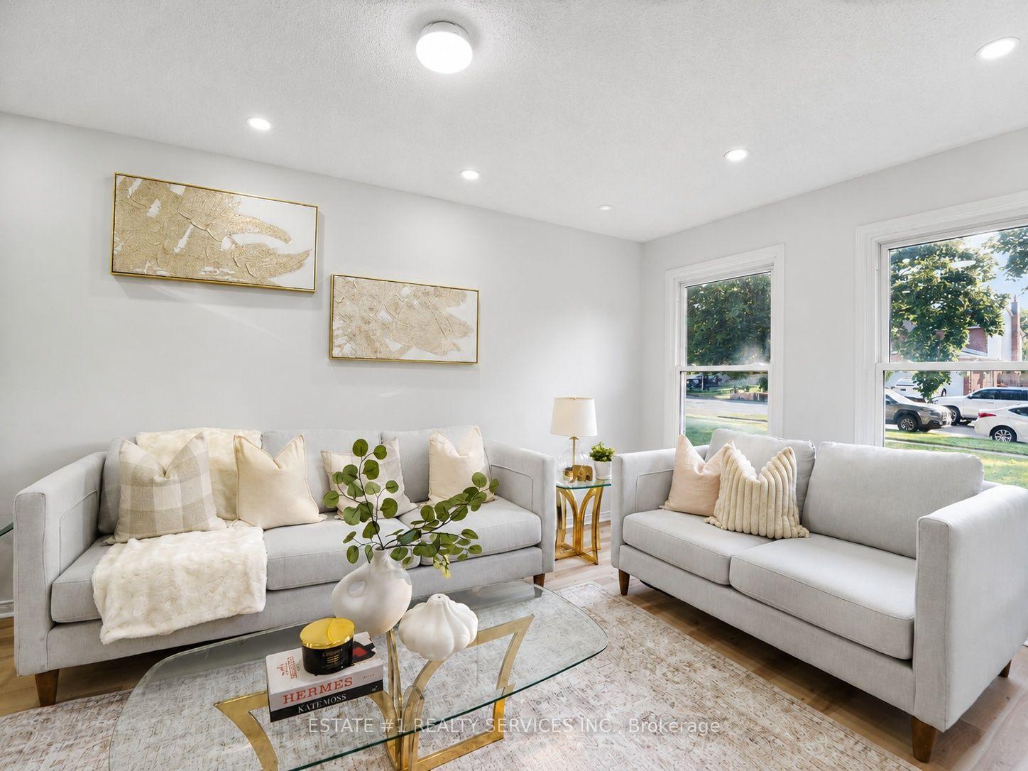 Photo 9 of 35 Golden Meadow Drive, Kitchener, Forest Heights — HOMEH