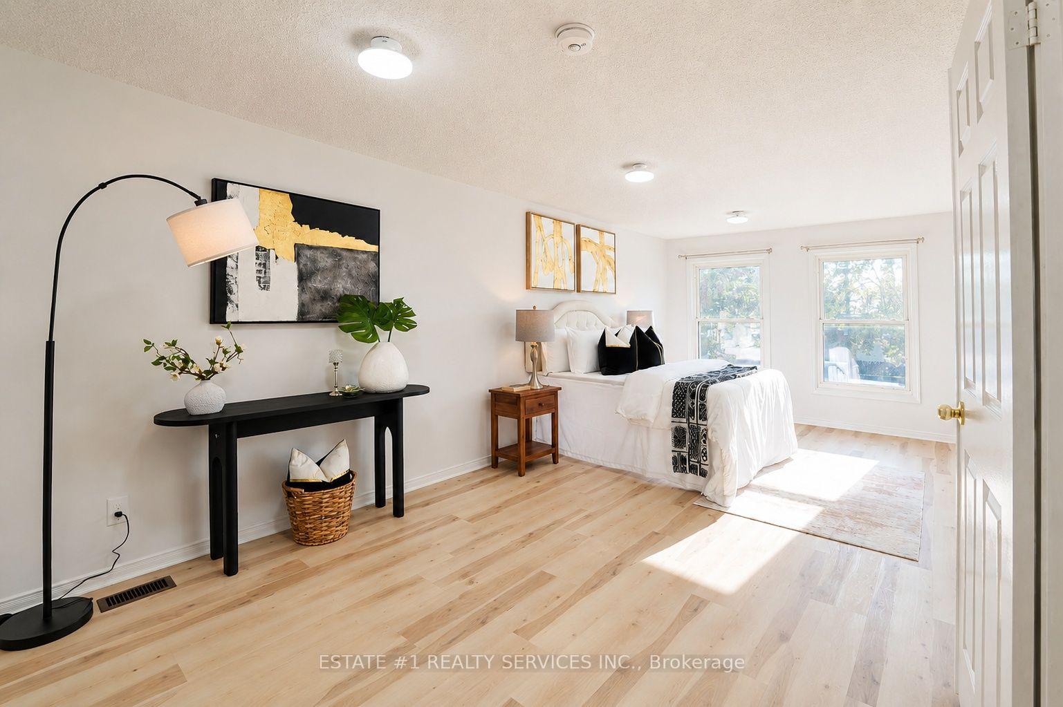 Photo 24 of 35 Golden Meadow Drive, Kitchener, Forest Heights — HOMEH