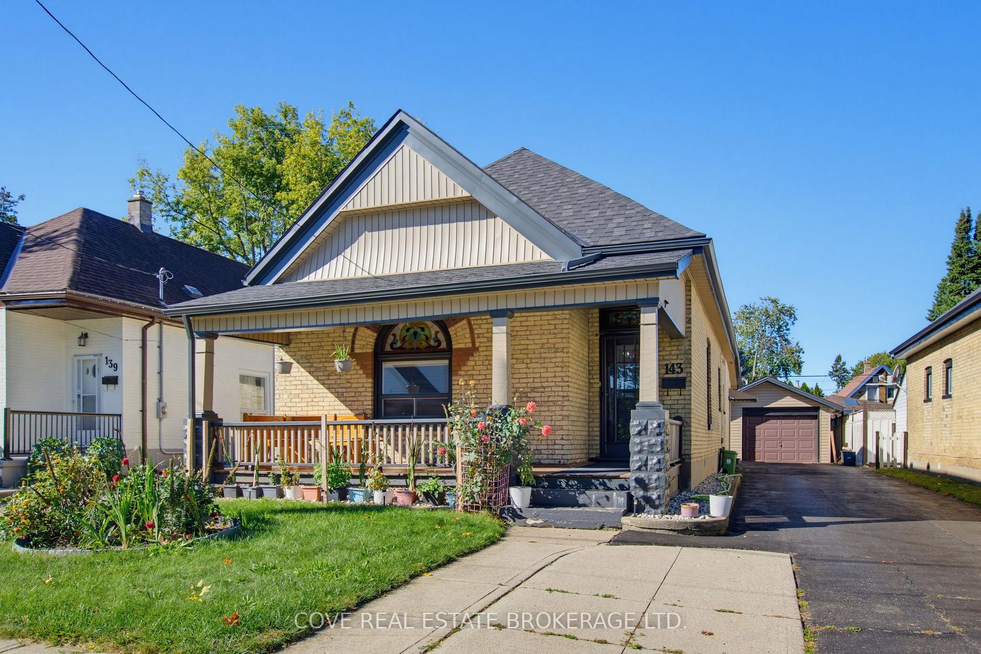 Photo of 143 Mamelon Street