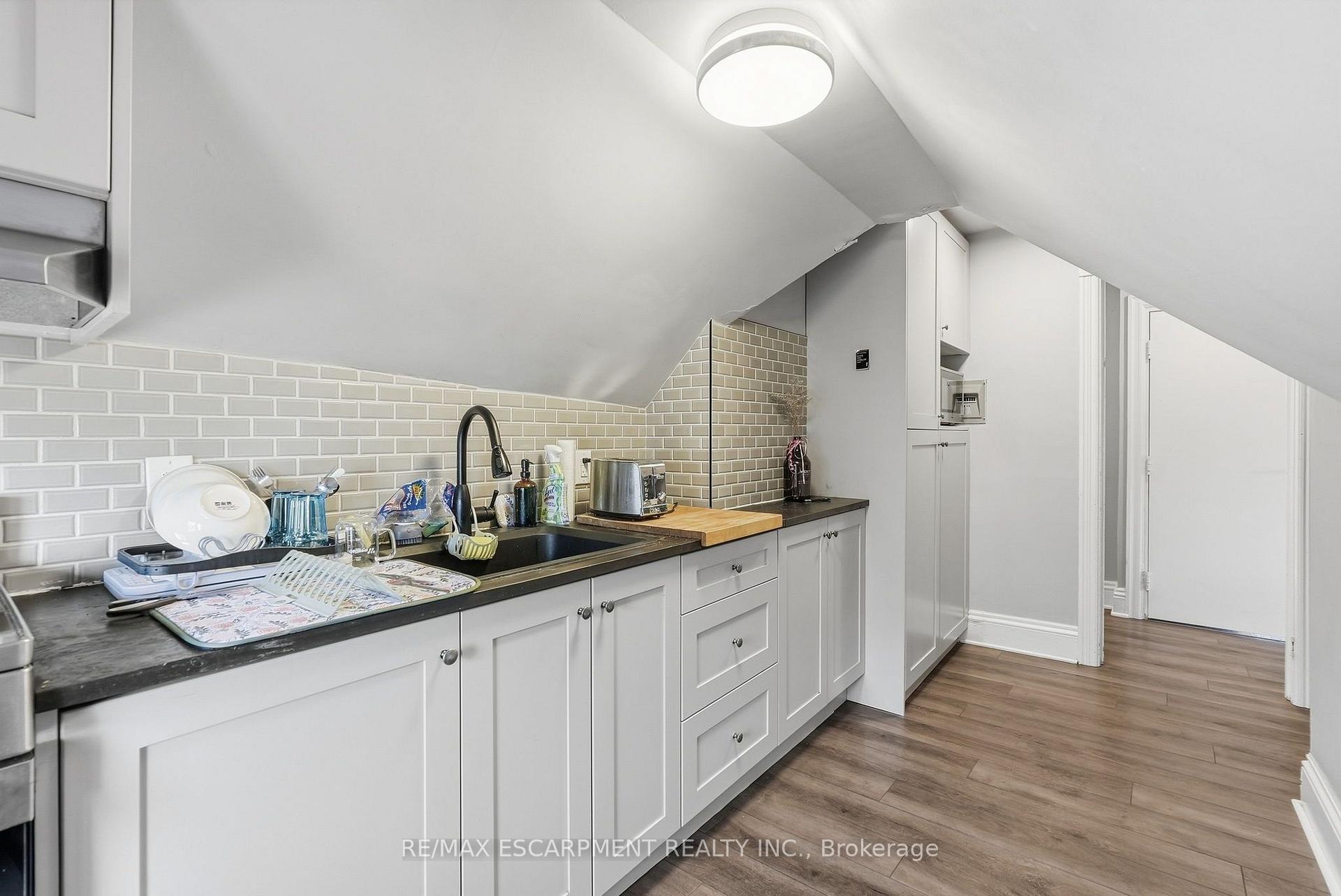 Photo 18 of 191 James Street S, Hamilton, Corktown — HOMEH