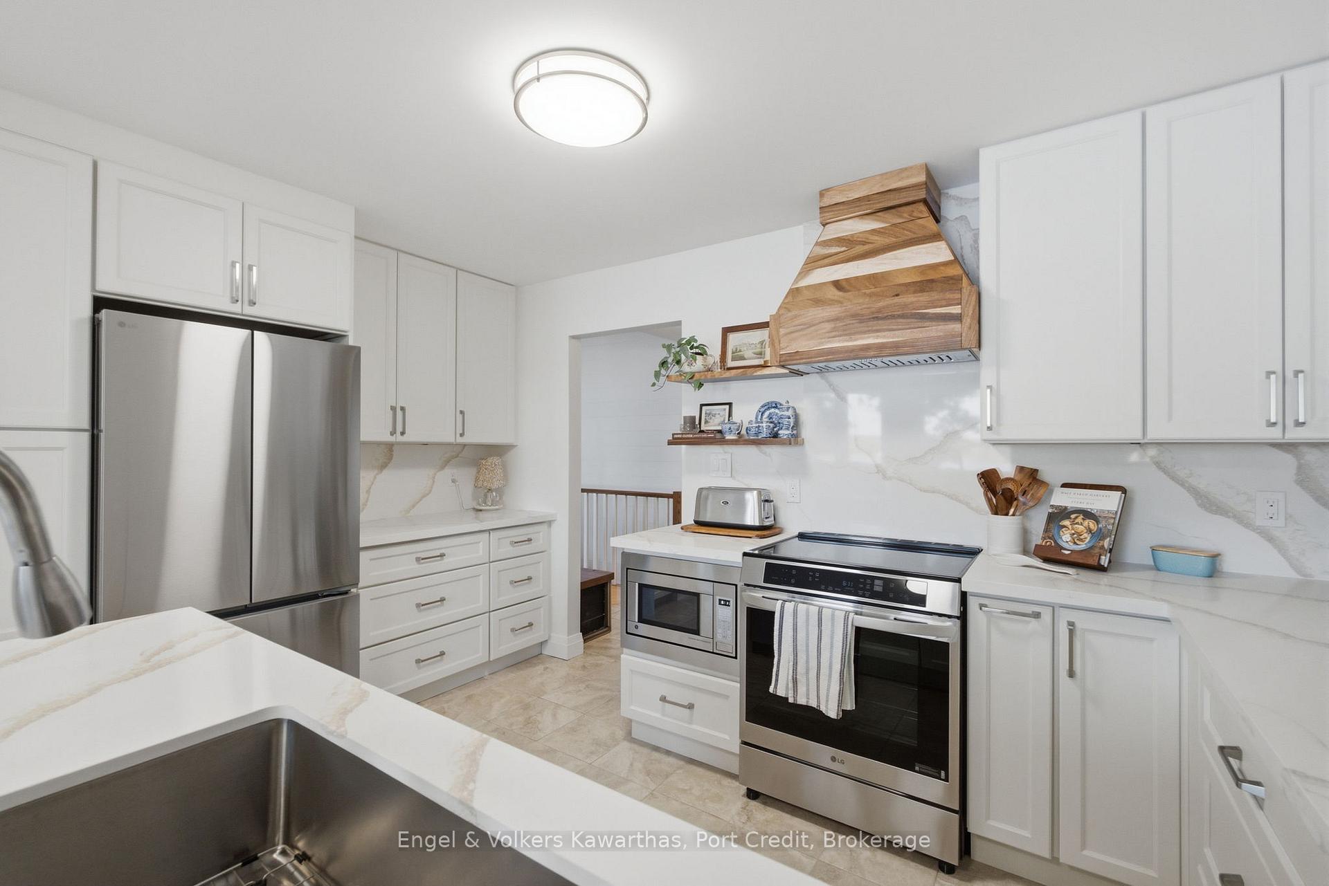 Photo 17 of 2019 White Lake Road W, Douro-Dummer — HOMEH