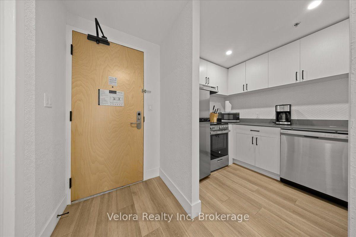 Photo 5 of Unit 618, 161 Laurier Avenue W, Ottawa, Ottawa Centre — HOMEH