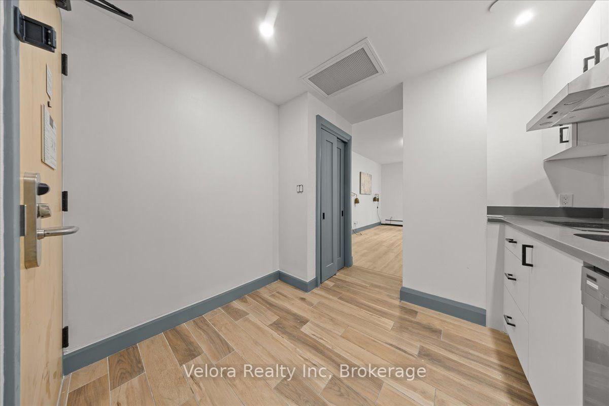 Photo 14 of Unit 618, 161 Laurier Avenue W, Ottawa, Ottawa Centre — HOMEH