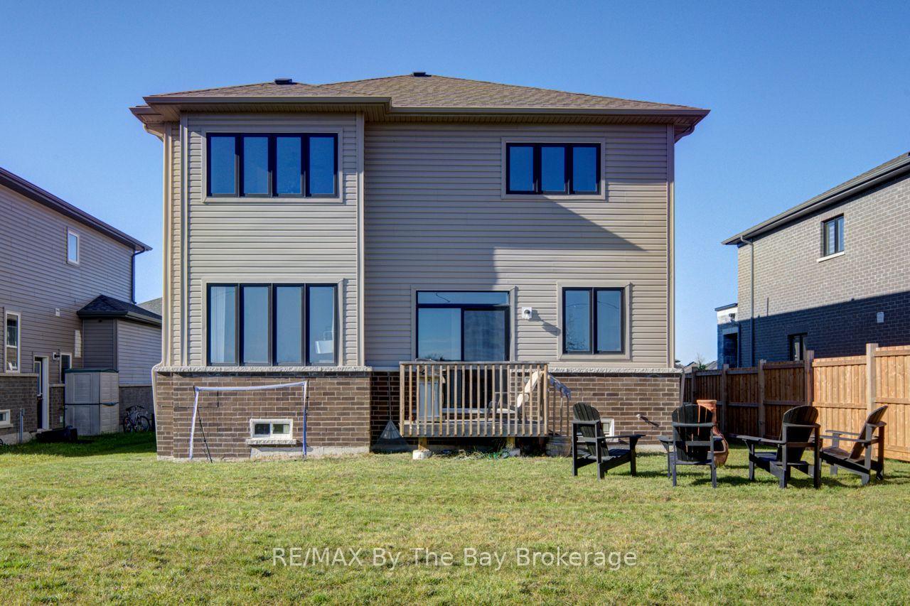 Photo 35 of 5 Autumn Drive, Wasaga Beach — HOMEH