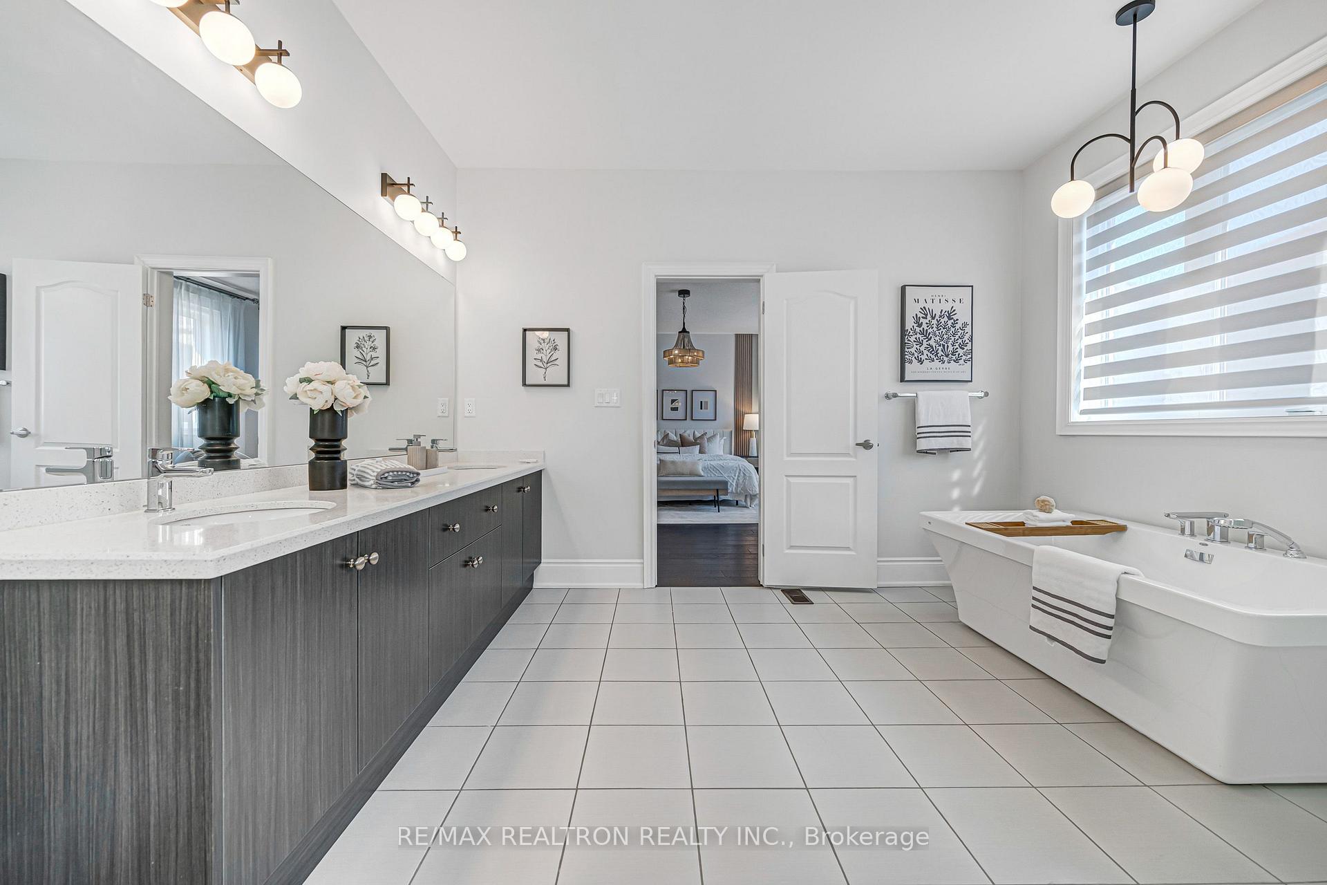 Photo 39 of 280 Mickleburgh Drive, Newmarket, Stonehaven-Wyndham — HOMEH