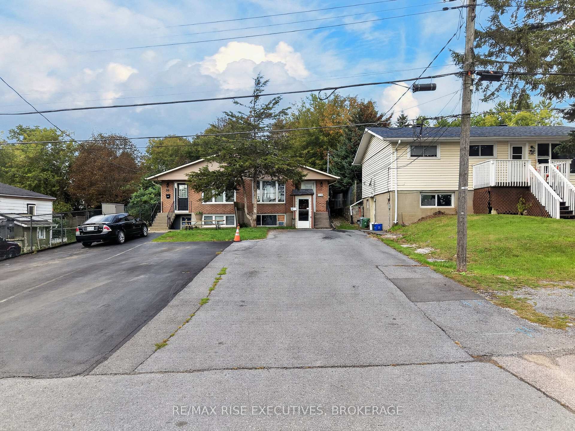 Photo 2 of 12 Shaw Street, Kingston, Rideau — HOMEH