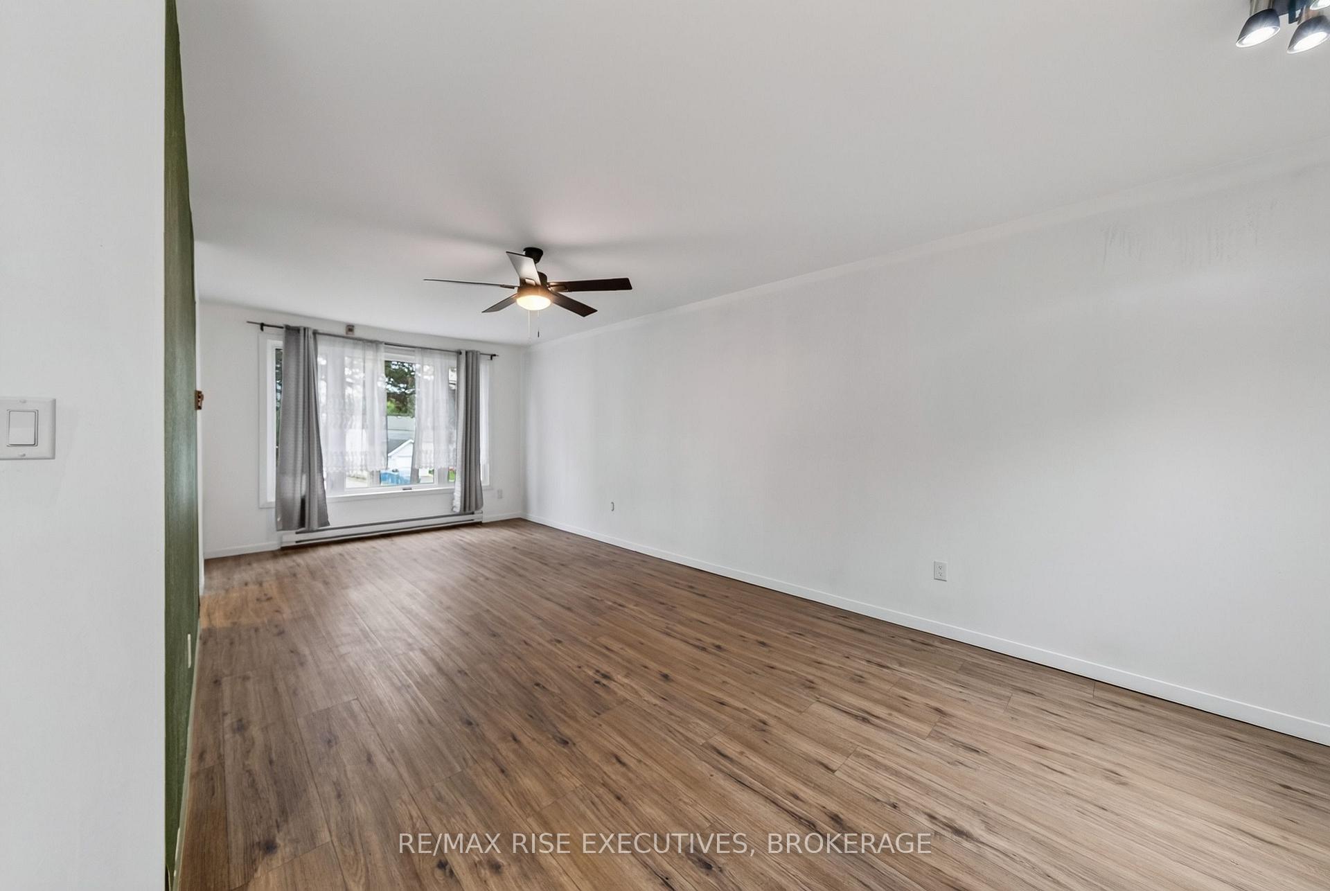 Photo 10 of 12 Shaw Street, Kingston, Rideau — HOMEH