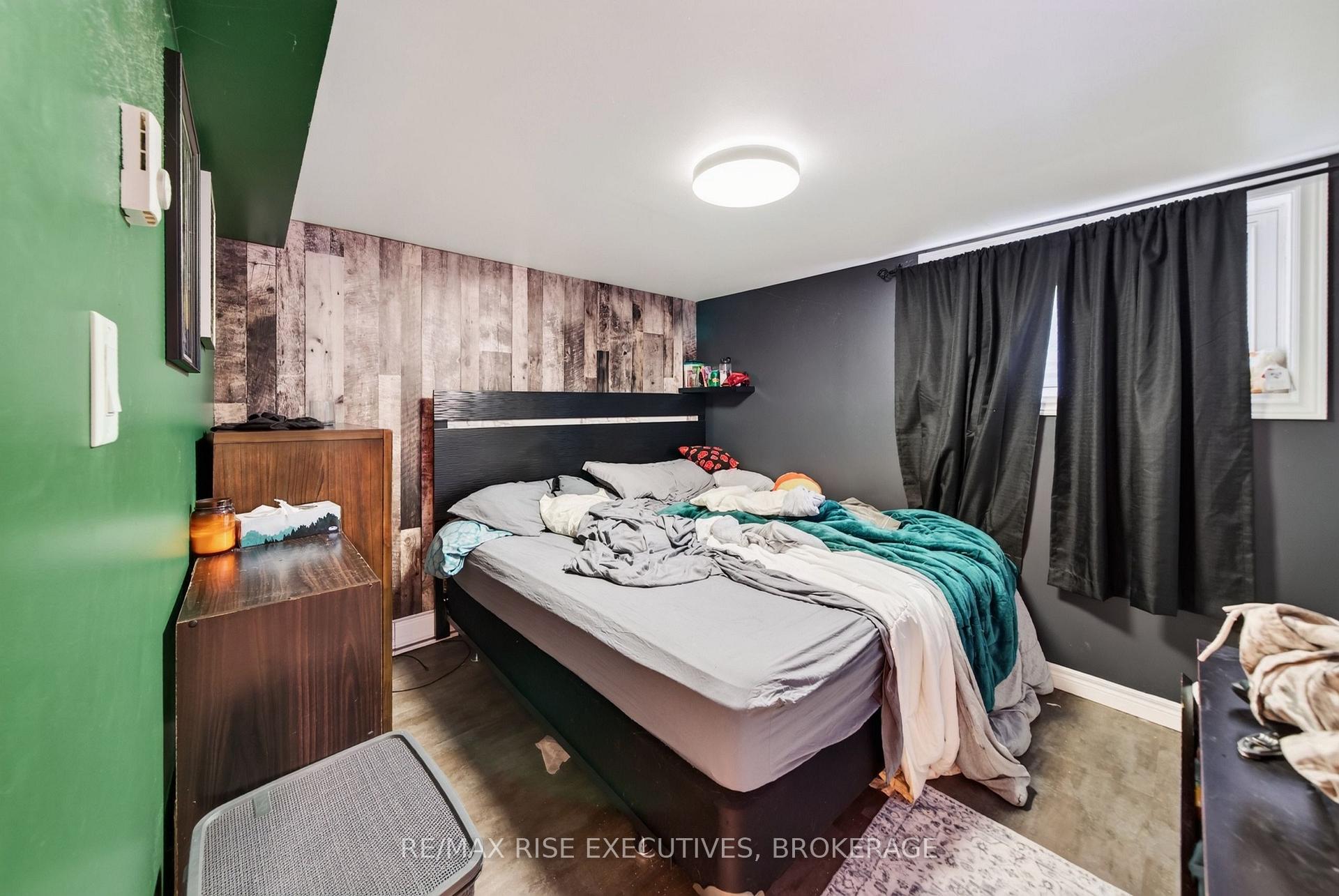 Photo 33 of 12 Shaw Street, Kingston, Rideau — HOMEH