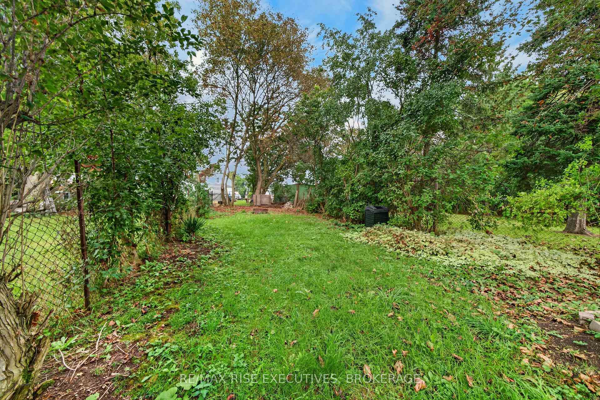 Photo 26 of 12 Shaw Street, Kingston, Rideau — HOMEH