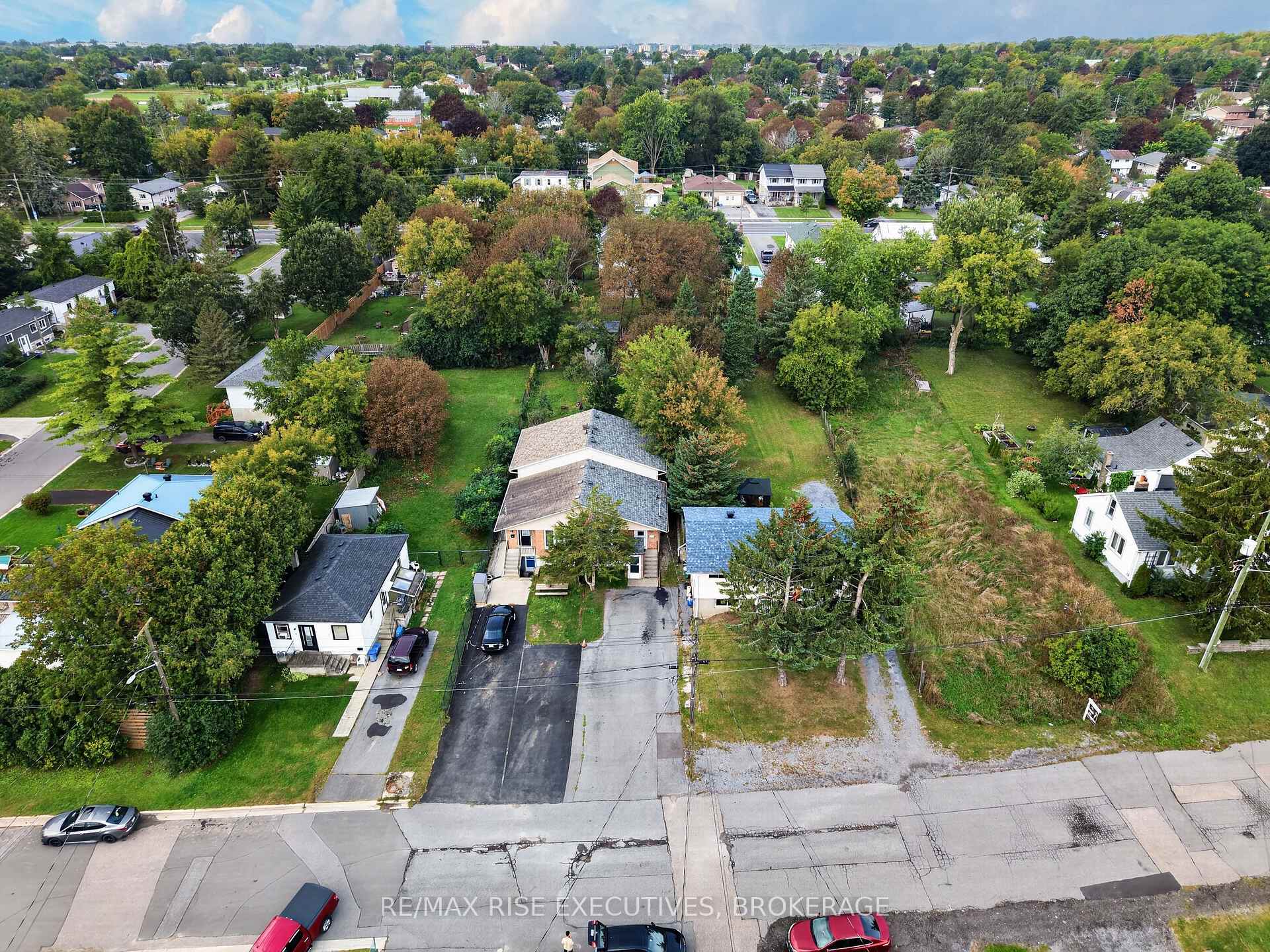 Photo 38 of 12 Shaw Street, Kingston, Rideau — HOMEH