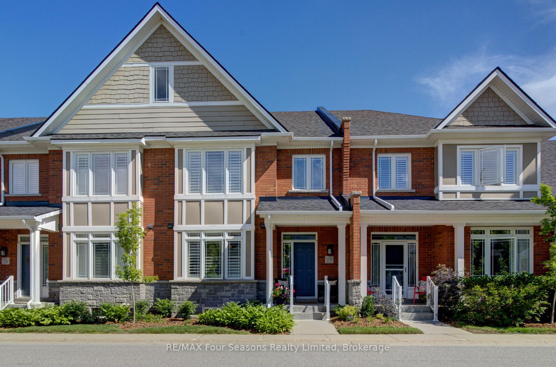 Photo 1 of 17 Collship Lane, Collingwood — HOMEH