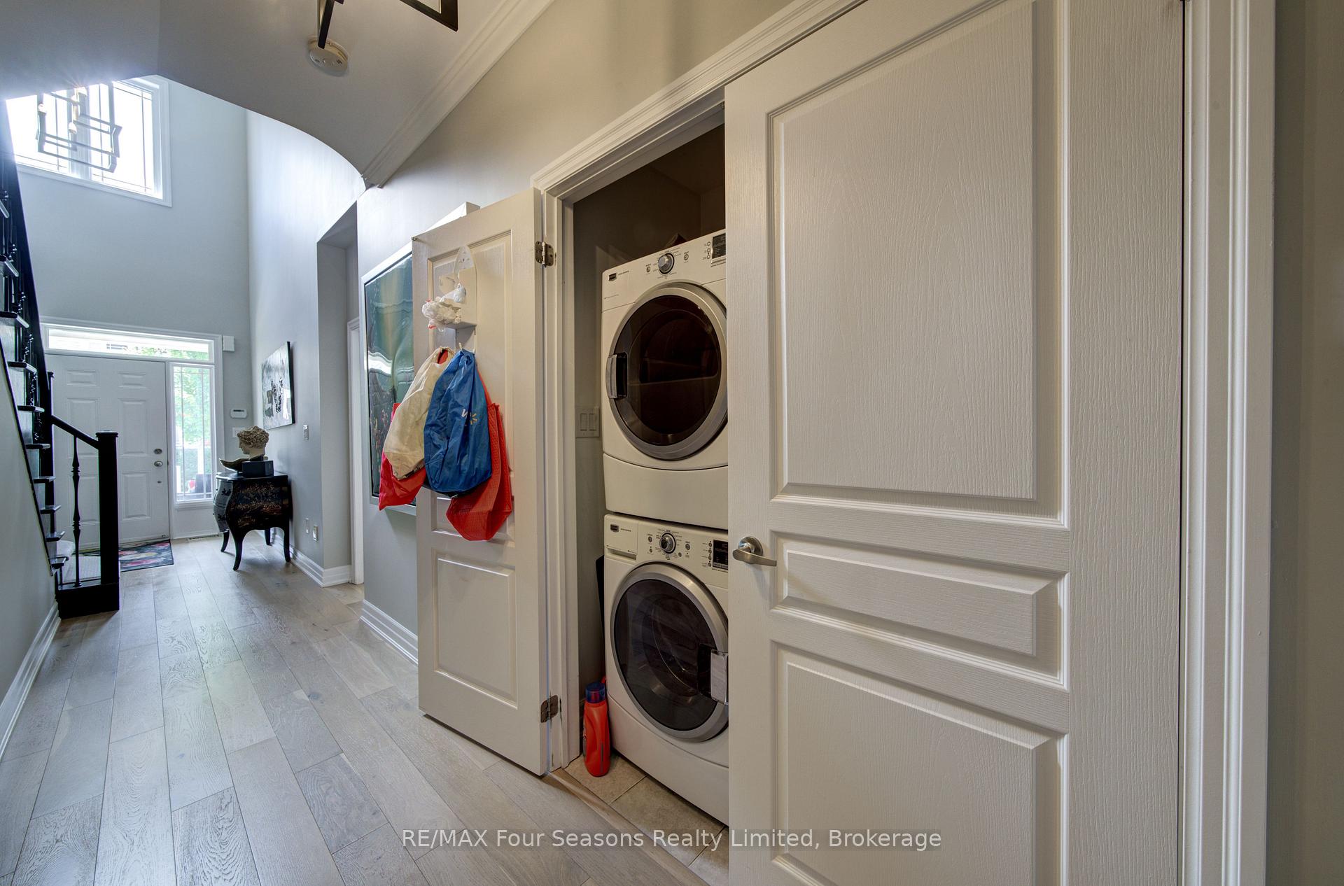 Photo 11 of 17 Collship Lane, Collingwood — HOMEH