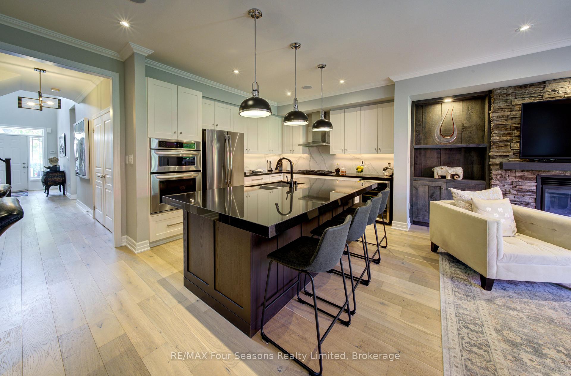 Photo 13 of 17 Collship Lane, Collingwood — HOMEH