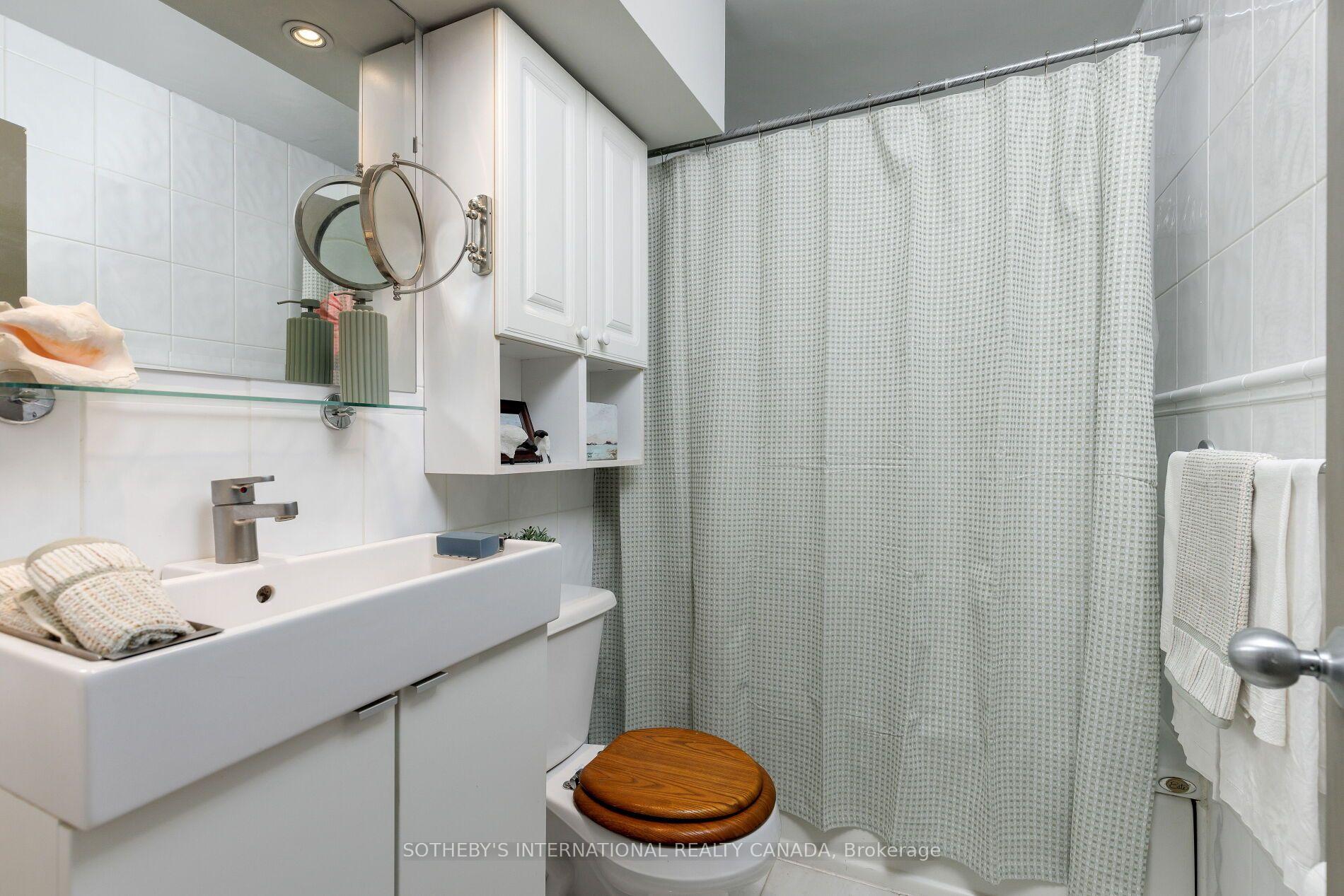 Photo 32 of Unit 1001, 575 Avenue Road, Toronto, Yonge-St. Clair — HOMEH