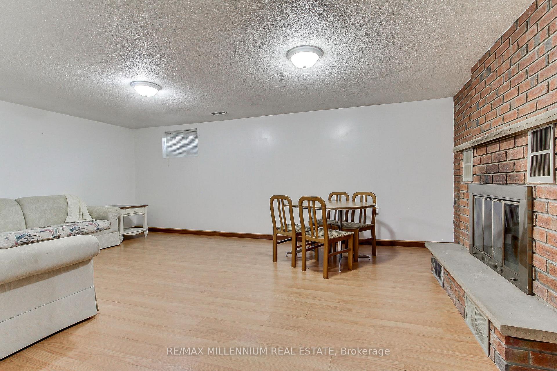 Photo 30 of 7431 Sigsbee Drive, Mississauga, Malton — HOMEH