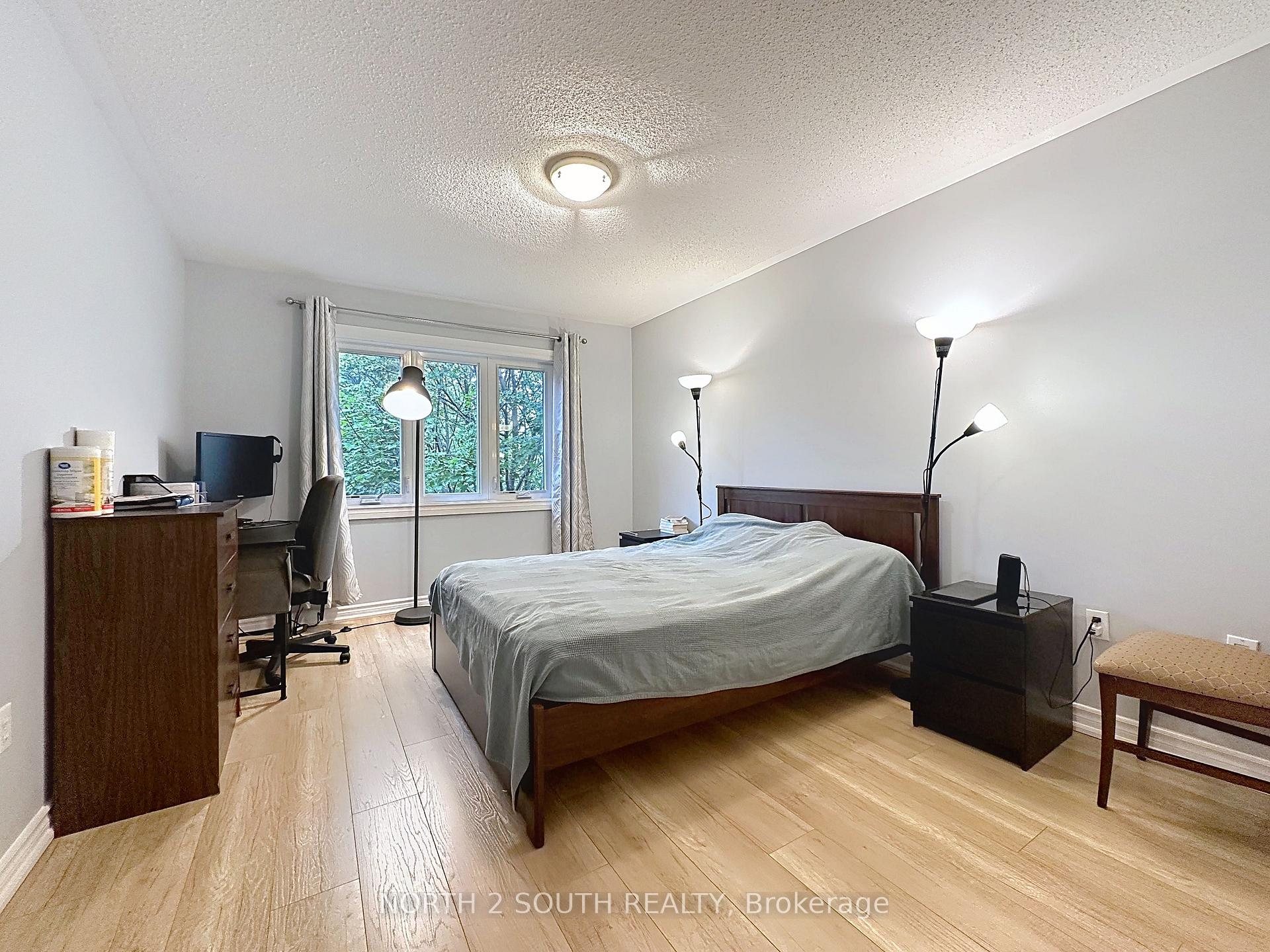 Photo 13 of 5 Bellagio Crescent, Vaughan, Patterson — HOMEH
