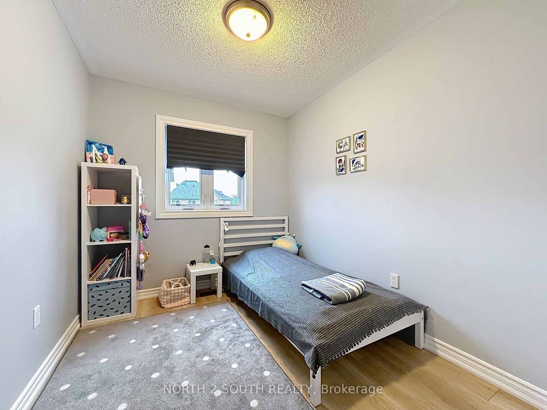 Photo 19 of 5 Bellagio Crescent, Vaughan, Patterson — HOMEH