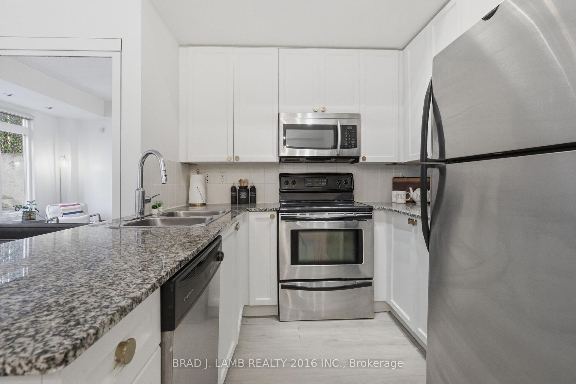 Photo 4 of Unit 29, 80 Carr Street, Toronto, Kensington-Chinatown — HOMEH