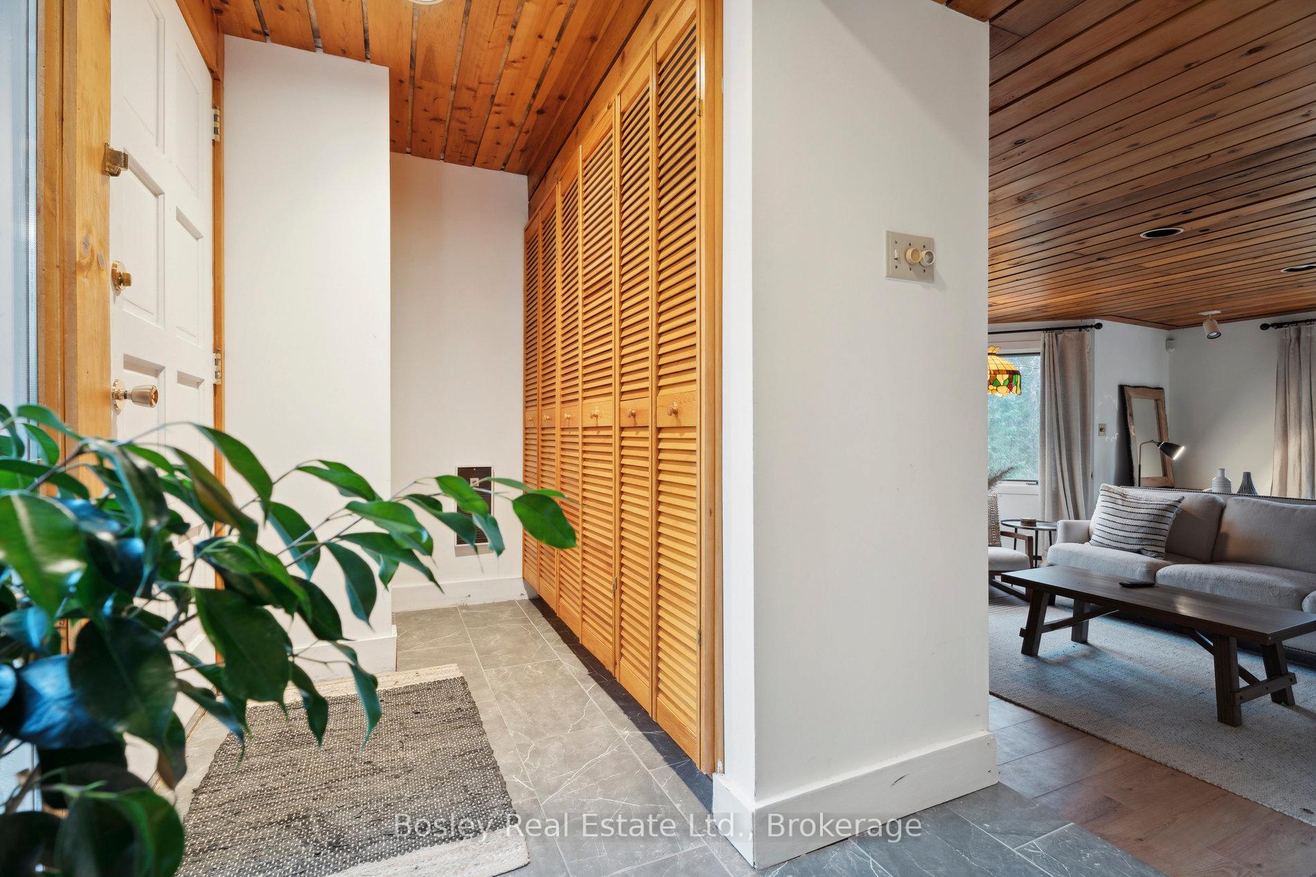 Photo 5 of 101 St Moritz Crescent, Blue Mountains — HOMEH