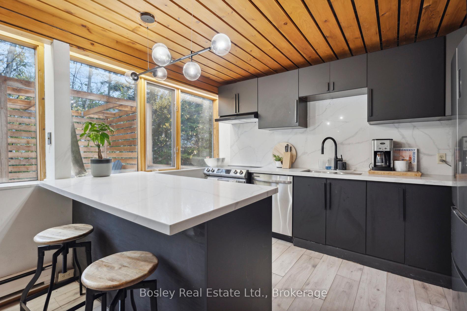 Photo 18 of 101 St Moritz Crescent, Blue Mountains — HOMEH