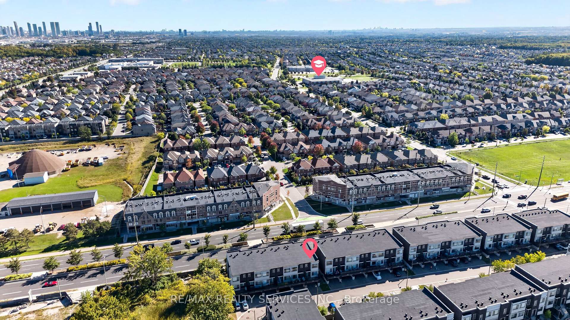 Photo 7 of 3878 Major Mackenzie Drive, Vaughan, Vellore Village — HOMEH