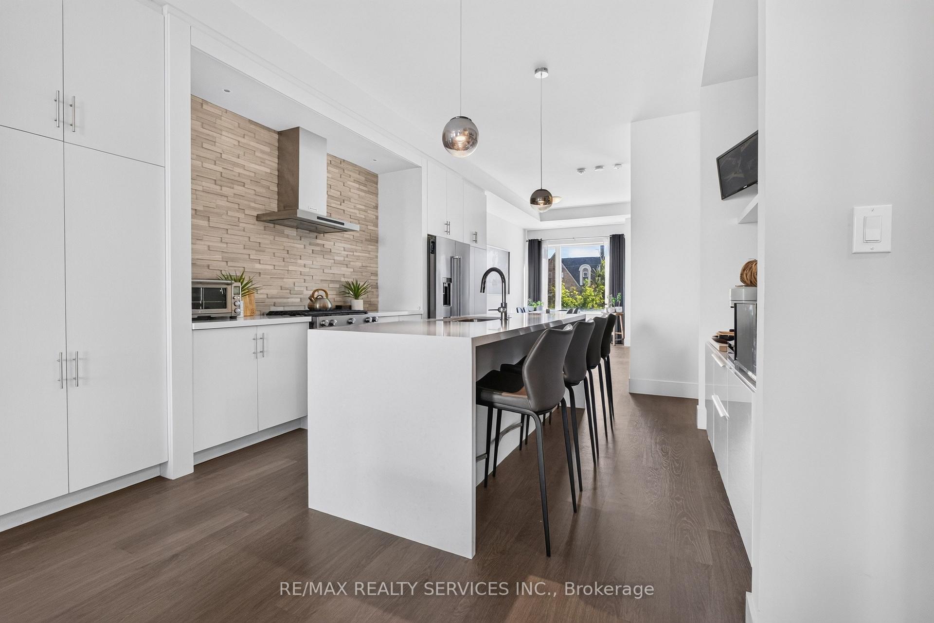 Photo 12 of 3878 Major Mackenzie Drive, Vaughan, Vellore Village — HOMEH