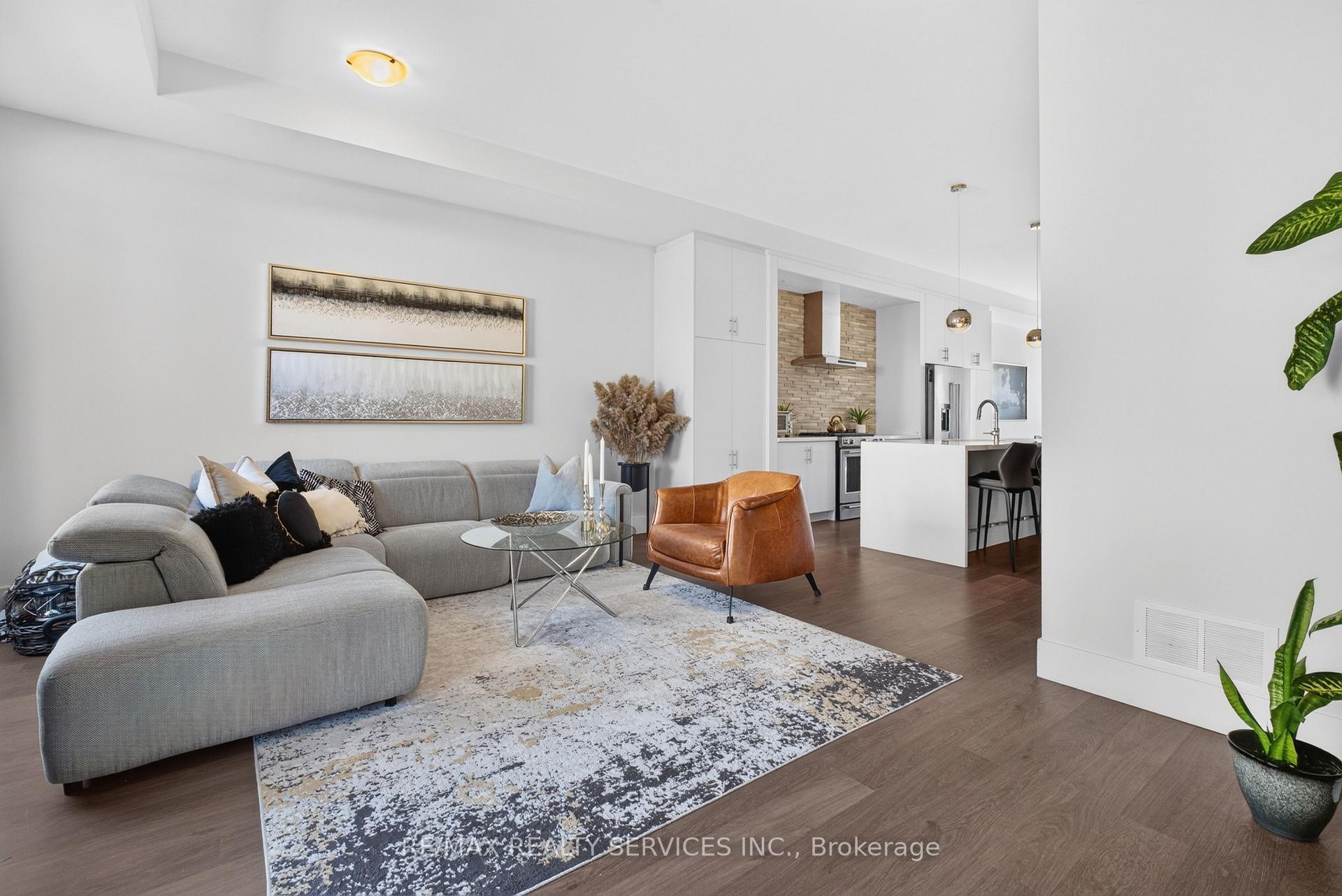 Photo 22 of 3878 Major Mackenzie Drive, Vaughan, Vellore Village — HOMEH