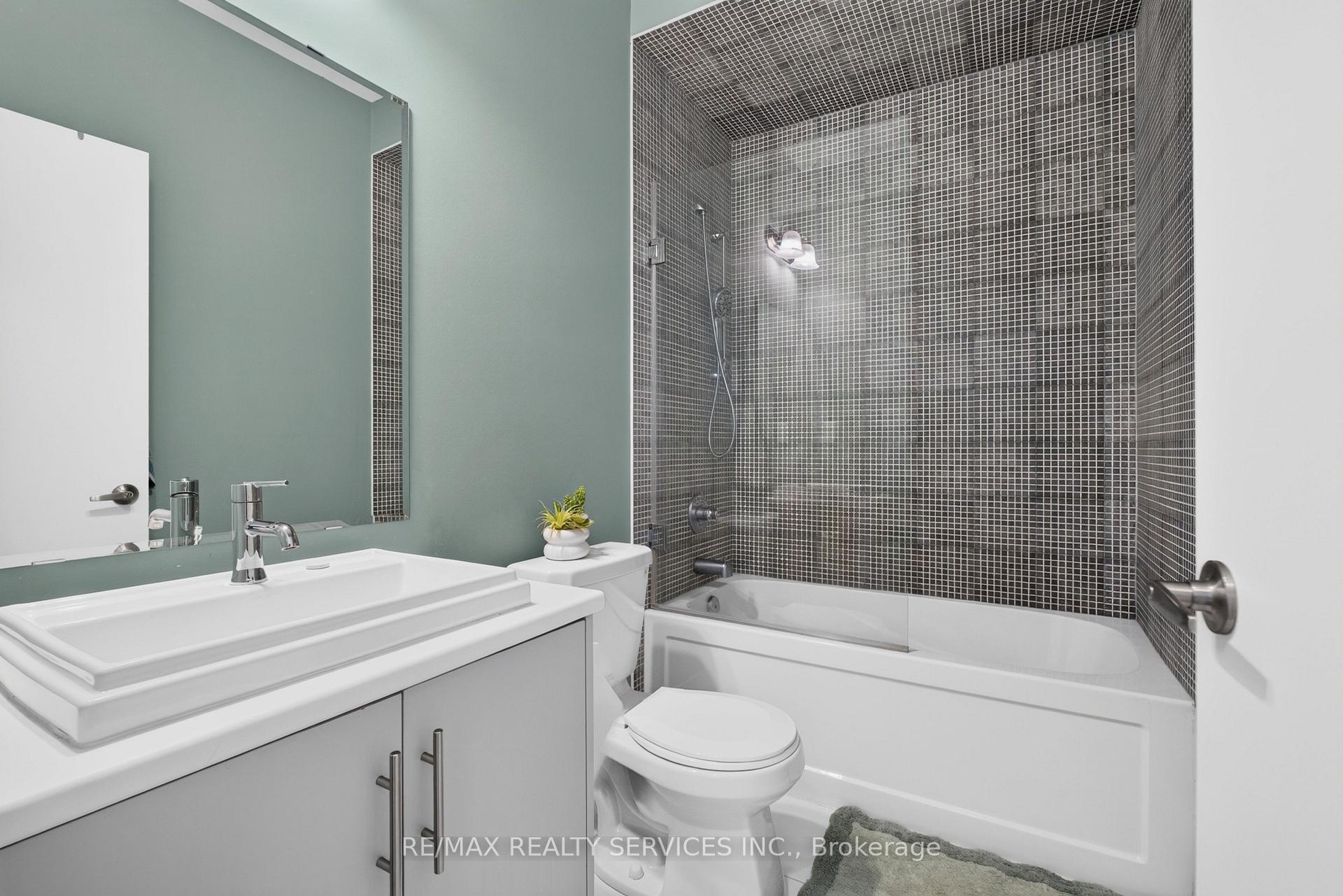 Photo 39 of 3878 Major Mackenzie Drive, Vaughan, Vellore Village — HOMEH