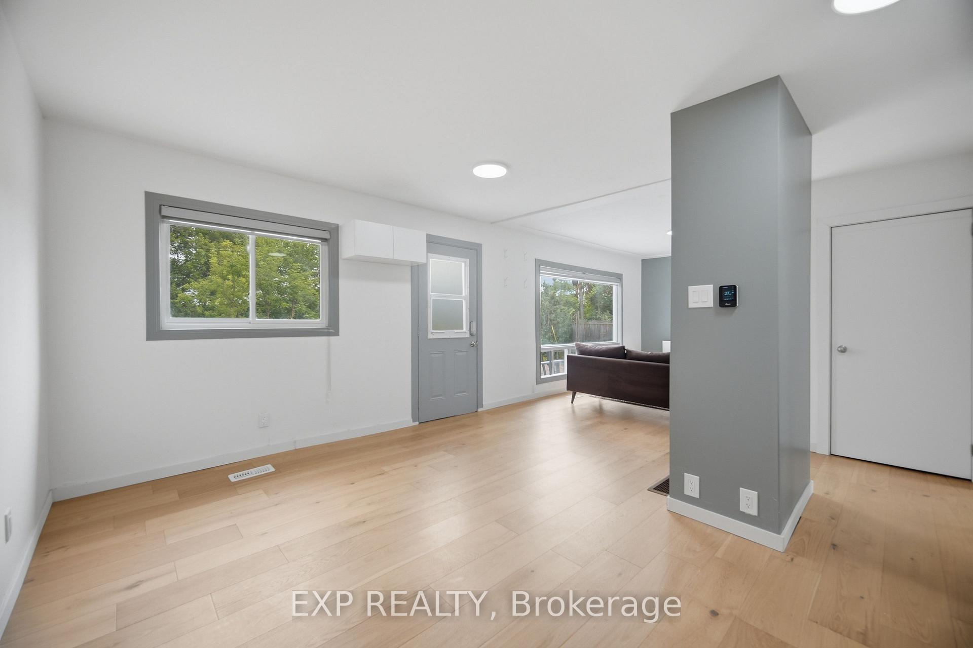 Photo 7 of 32 Maple Avenue E, Halton Hills, Georgetown — HOMEH