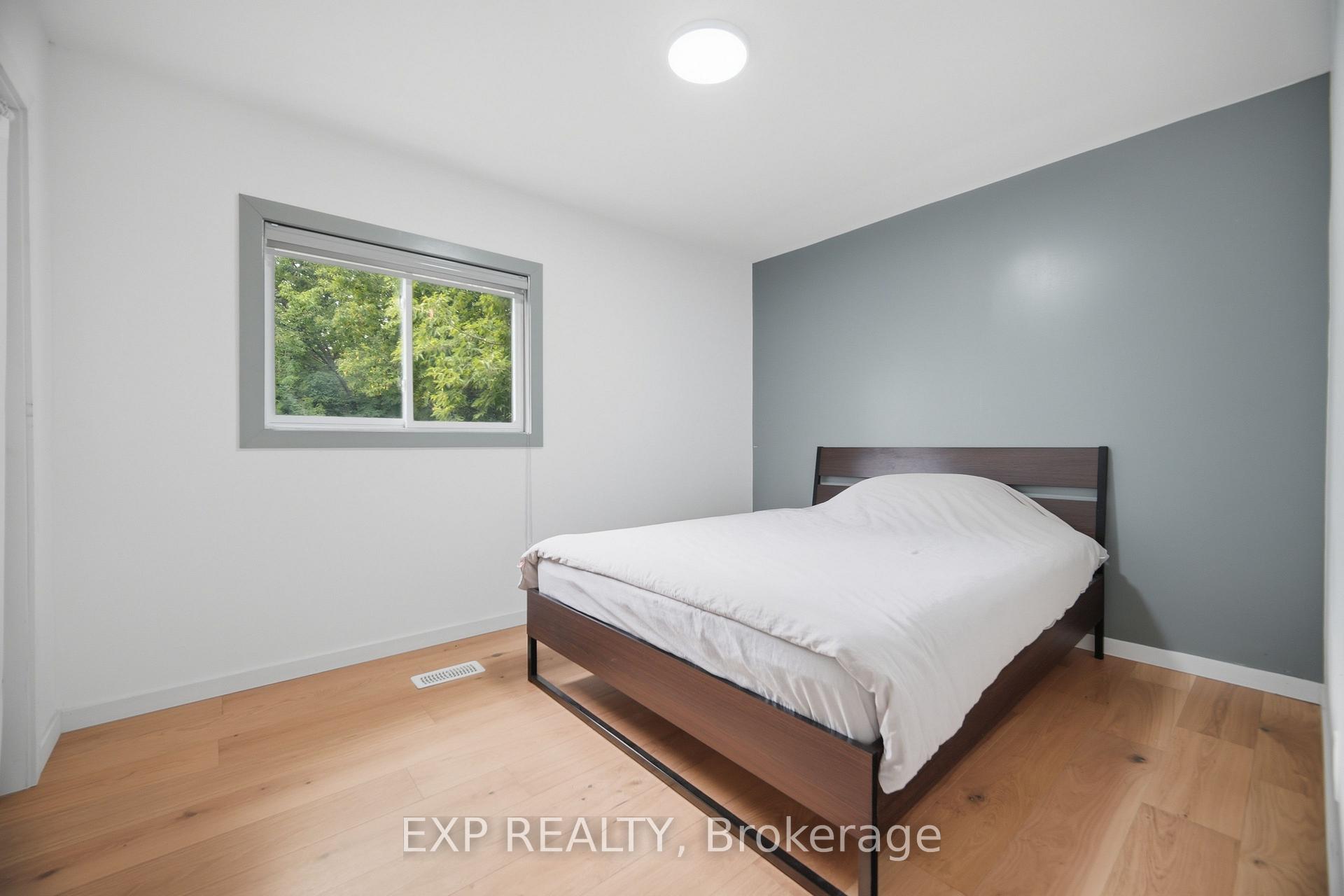 Photo 14 of 32 Maple Avenue E, Halton Hills, Georgetown — HOMEH