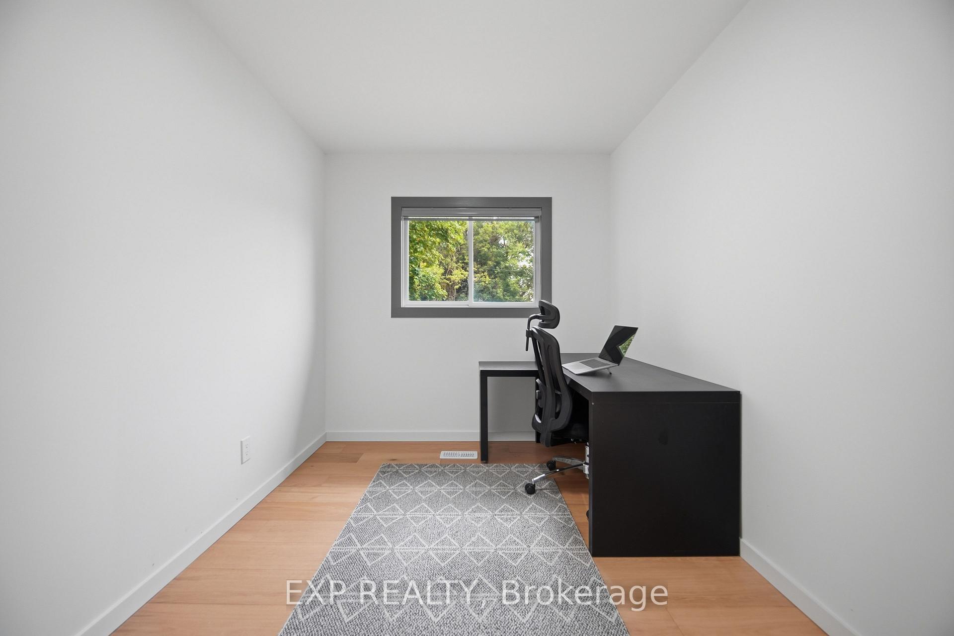 Photo 16 of 32 Maple Avenue E, Halton Hills, Georgetown — HOMEH