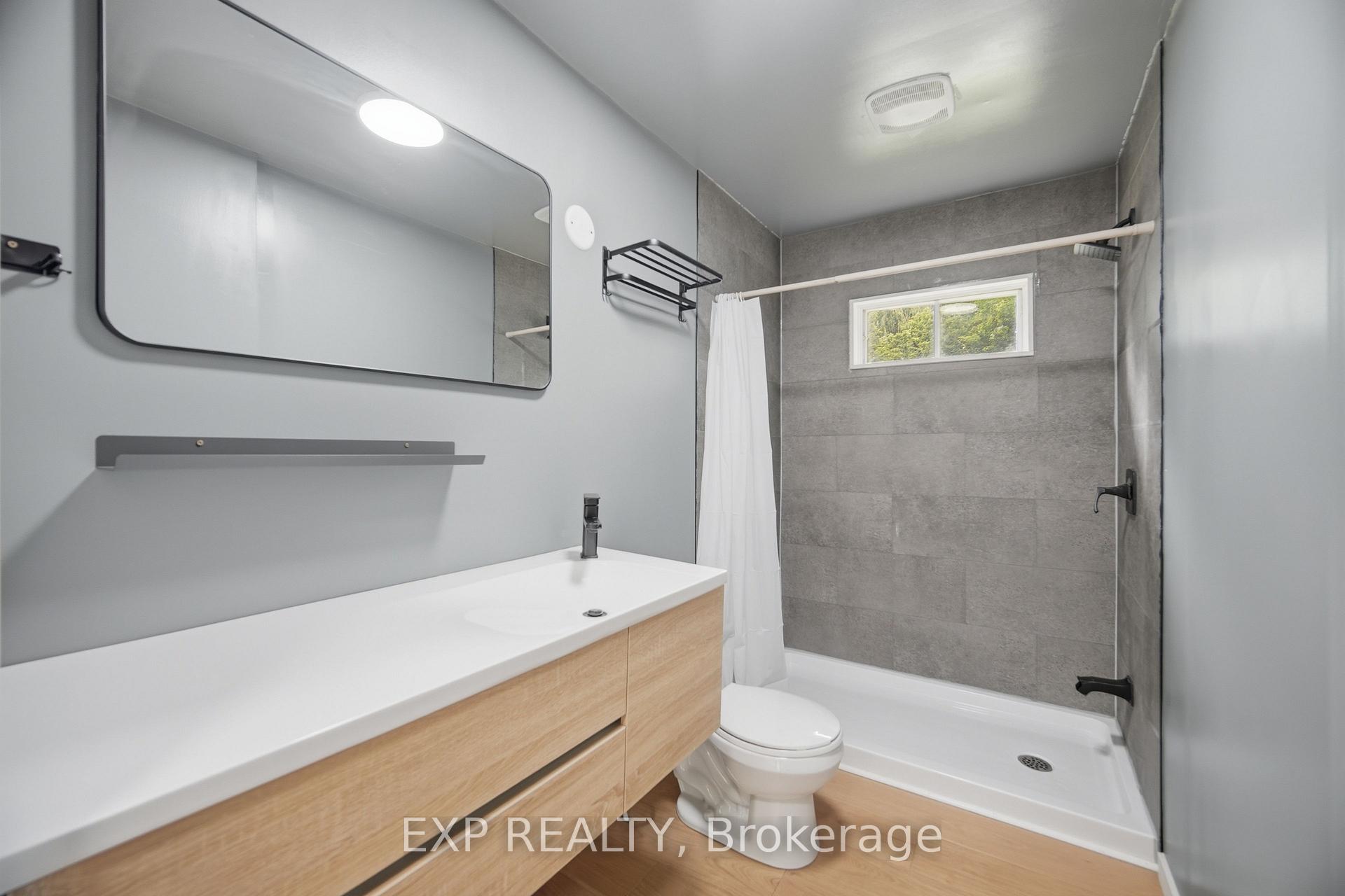 Photo 18 of 32 Maple Avenue E, Halton Hills, Georgetown — HOMEH