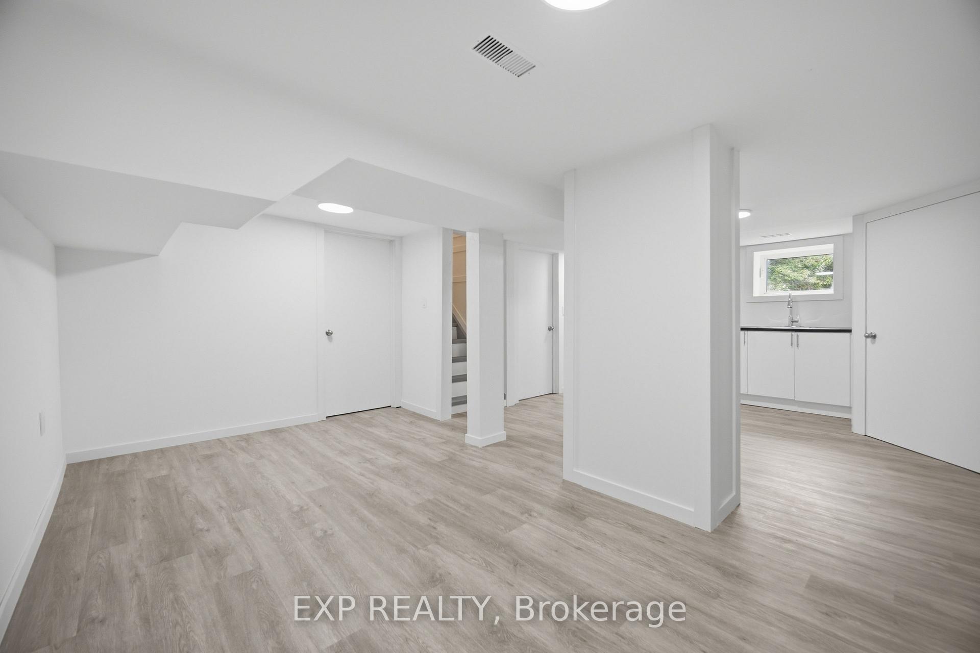 Photo 27 of 32 Maple Avenue E, Halton Hills, Georgetown — HOMEH