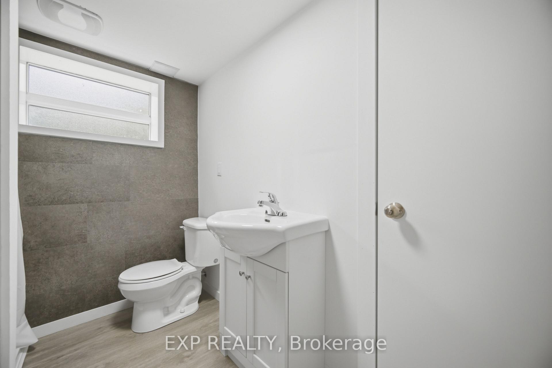 Photo 34 of 32 Maple Avenue E, Halton Hills, Georgetown — HOMEH