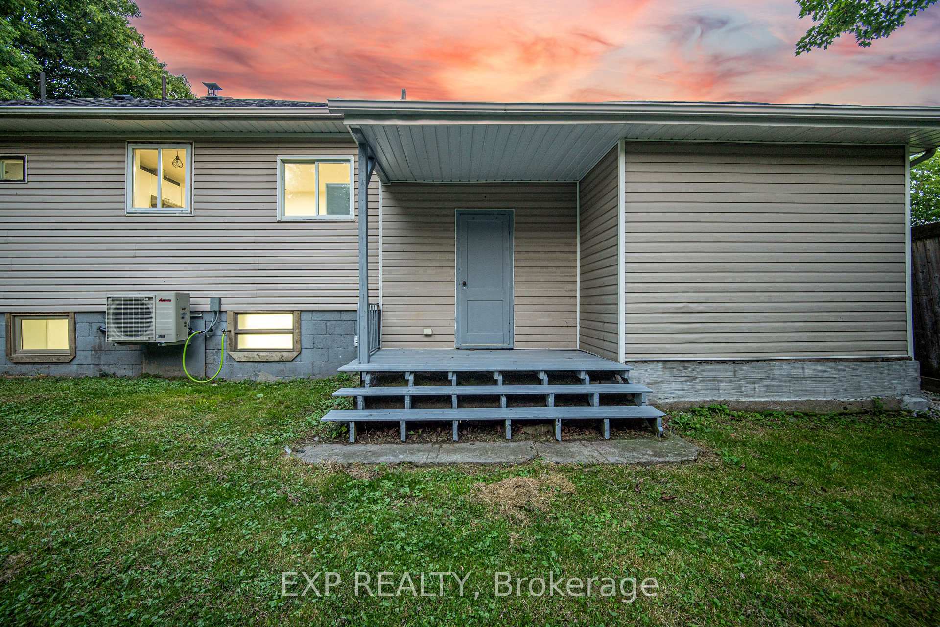 Photo 40 of 32 Maple Avenue E, Halton Hills, Georgetown — HOMEH