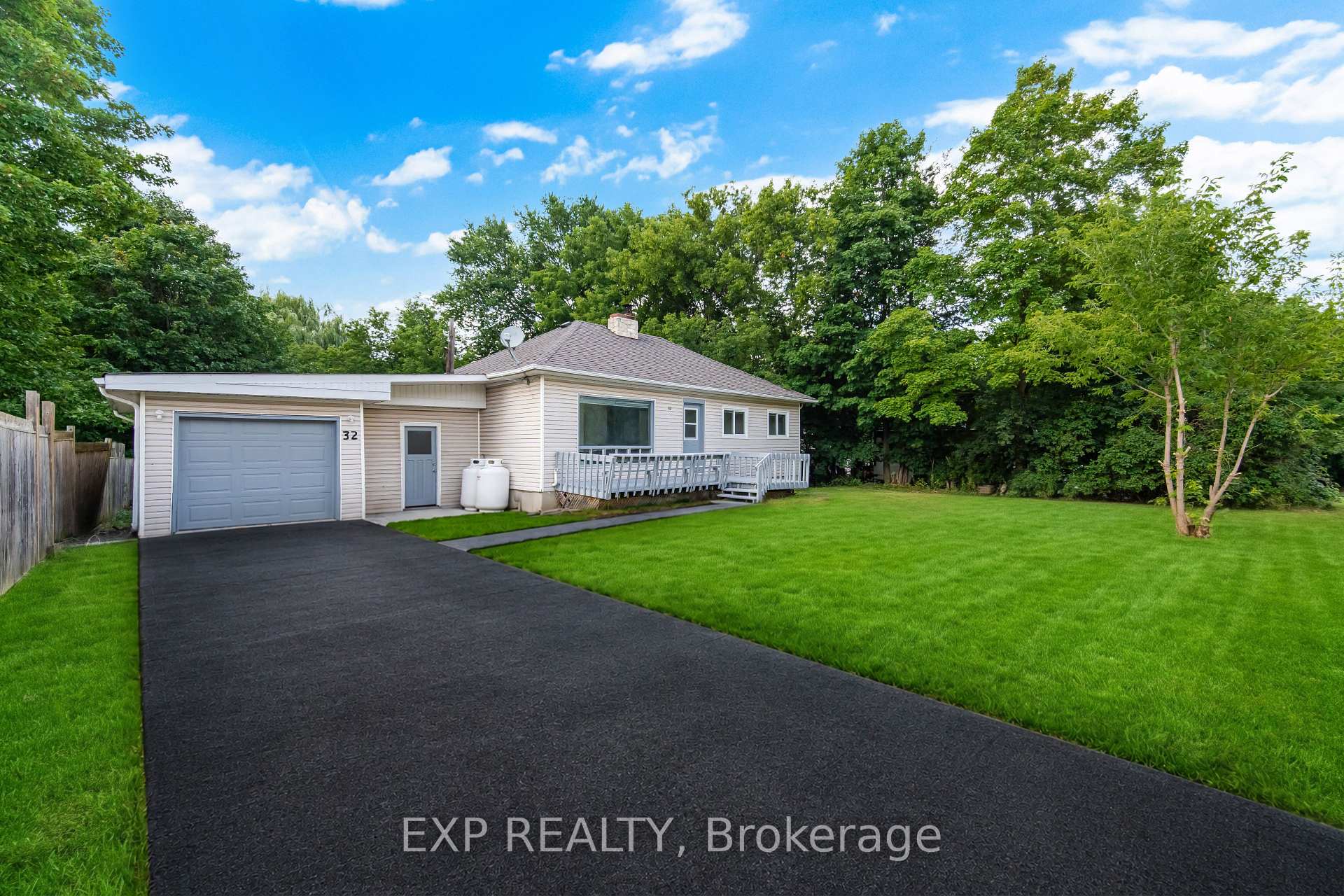 Photo 48 of 32 Maple Avenue E, Halton Hills, Georgetown — HOMEH