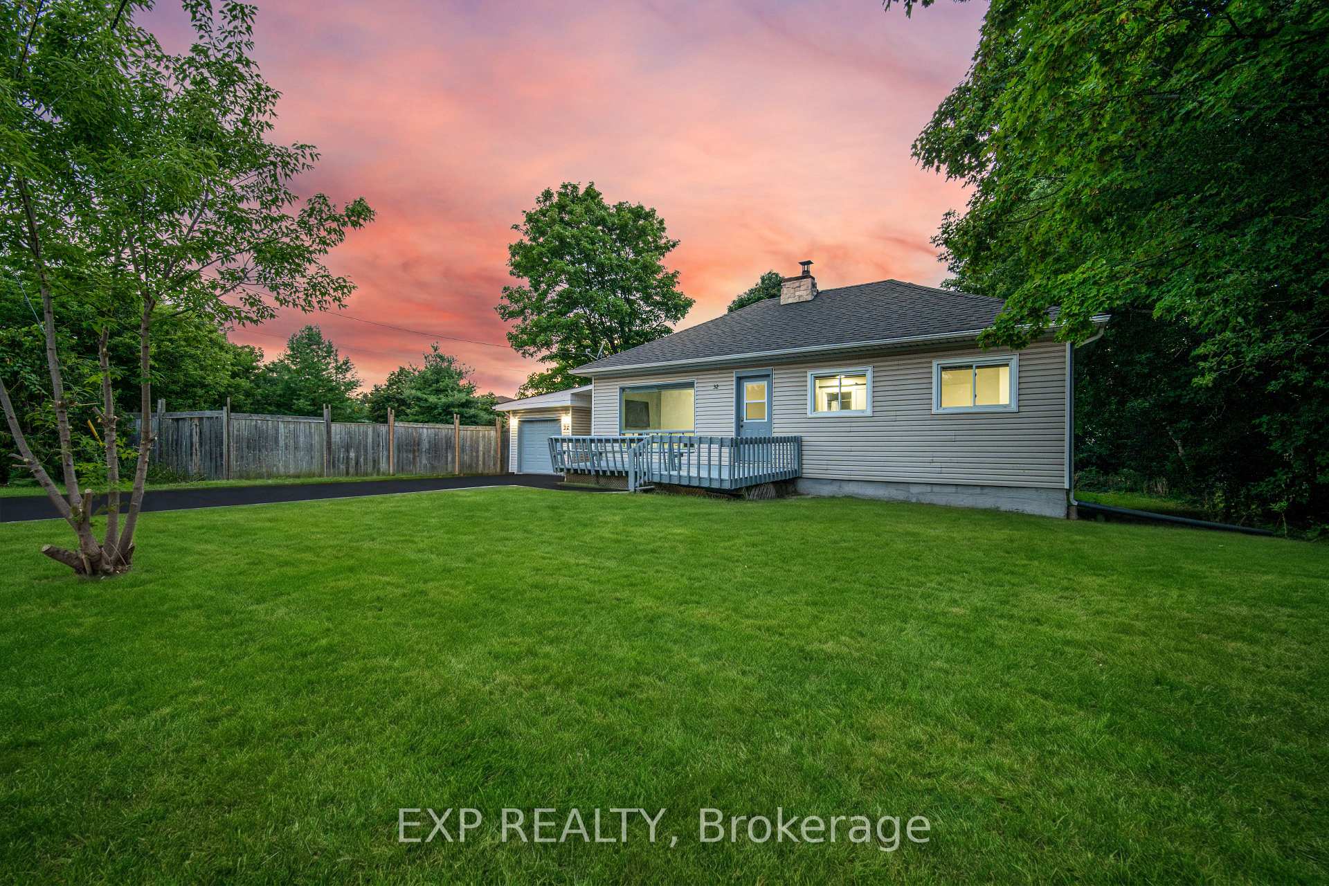 Photo 49 of 32 Maple Avenue E, Halton Hills, Georgetown — HOMEH