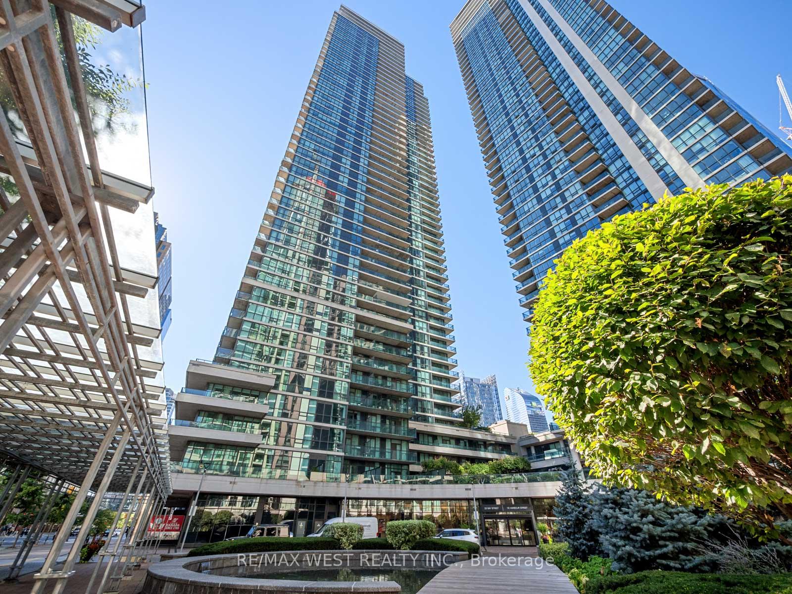 Front of Unit 3104, 33 Bay Street