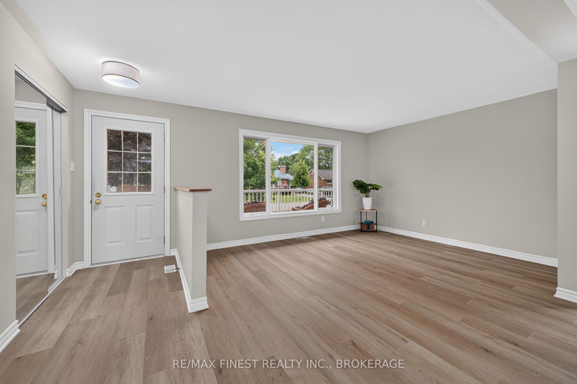Photo 8 of 145 Elmwood Drive, Gananoque, Gananoque — HOMEH