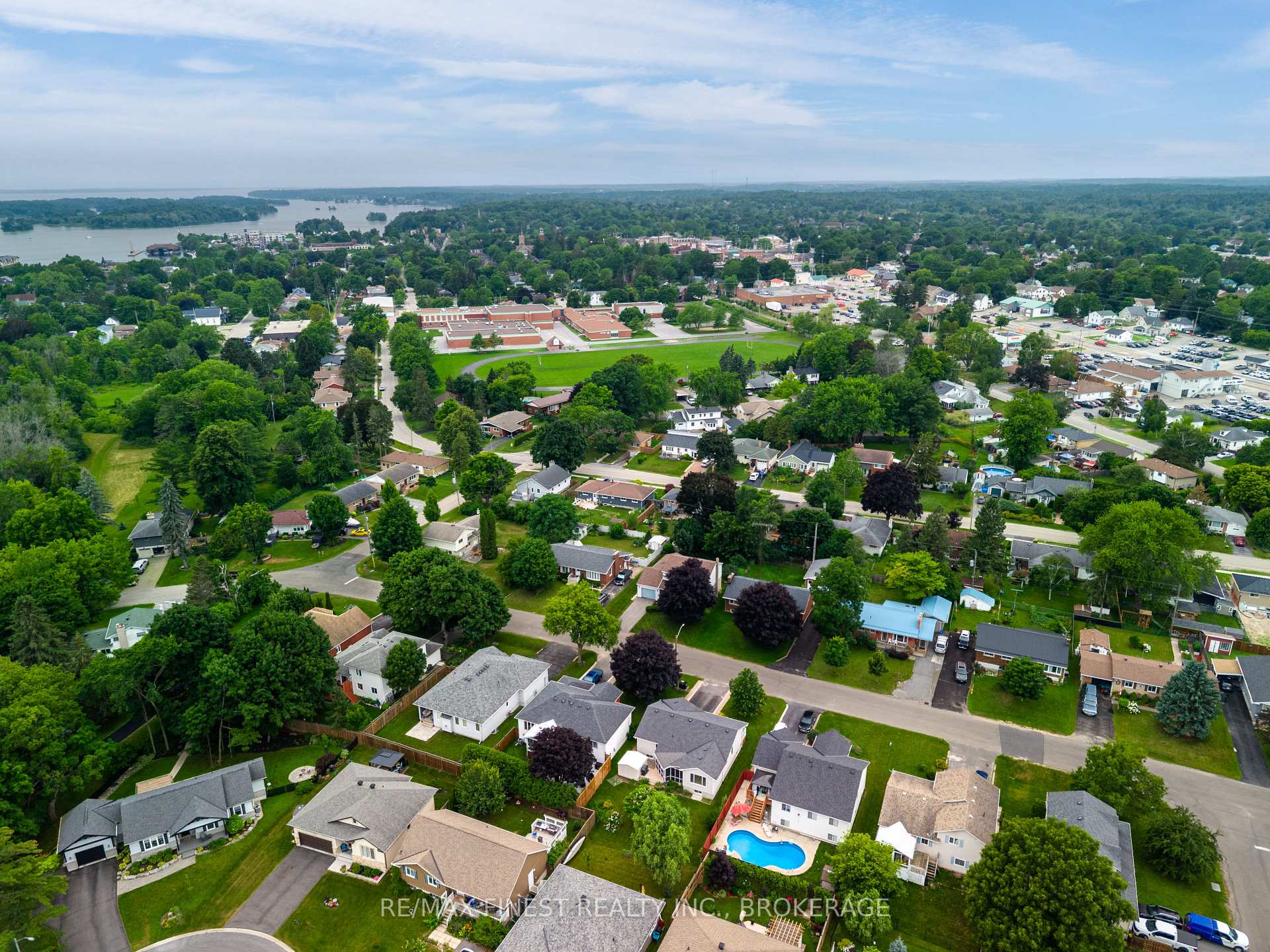 Photo 52 of 145 Elmwood Drive, Gananoque, Gananoque — HOMEH