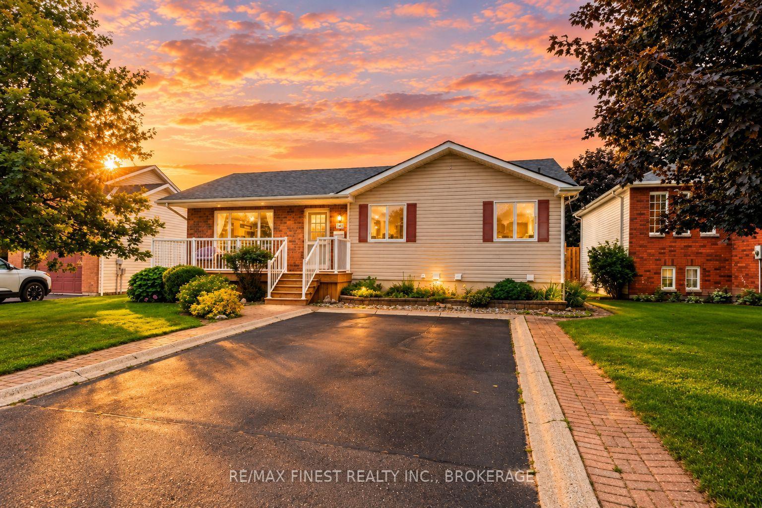 Photo 4 of 145 Elmwood Drive, Gananoque, Gananoque — HOMEH