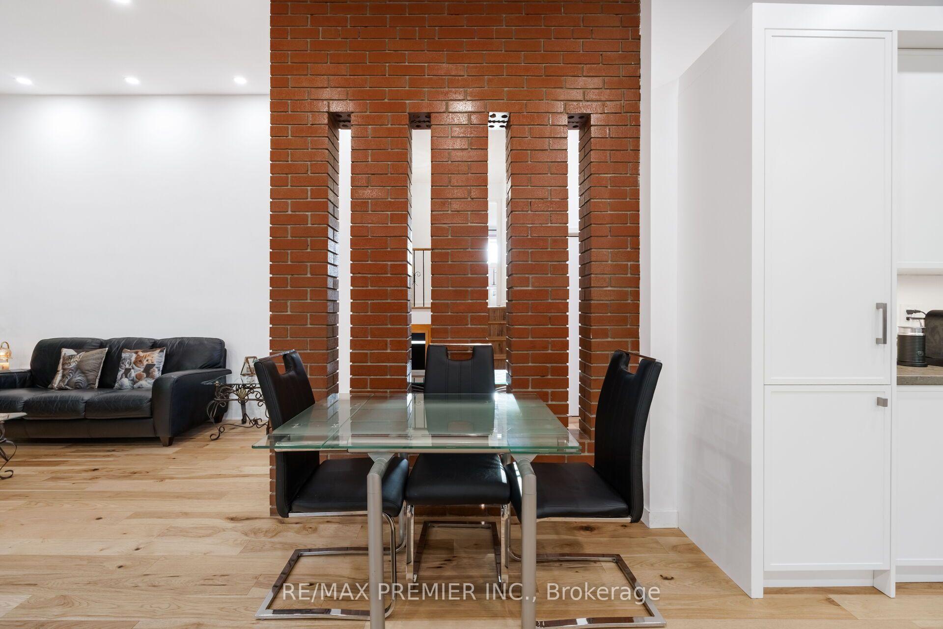 Photo 15 of 9 Adeline Court, Etobicoke, Mount Olive-Silverstone-Jamestown — HOMEH