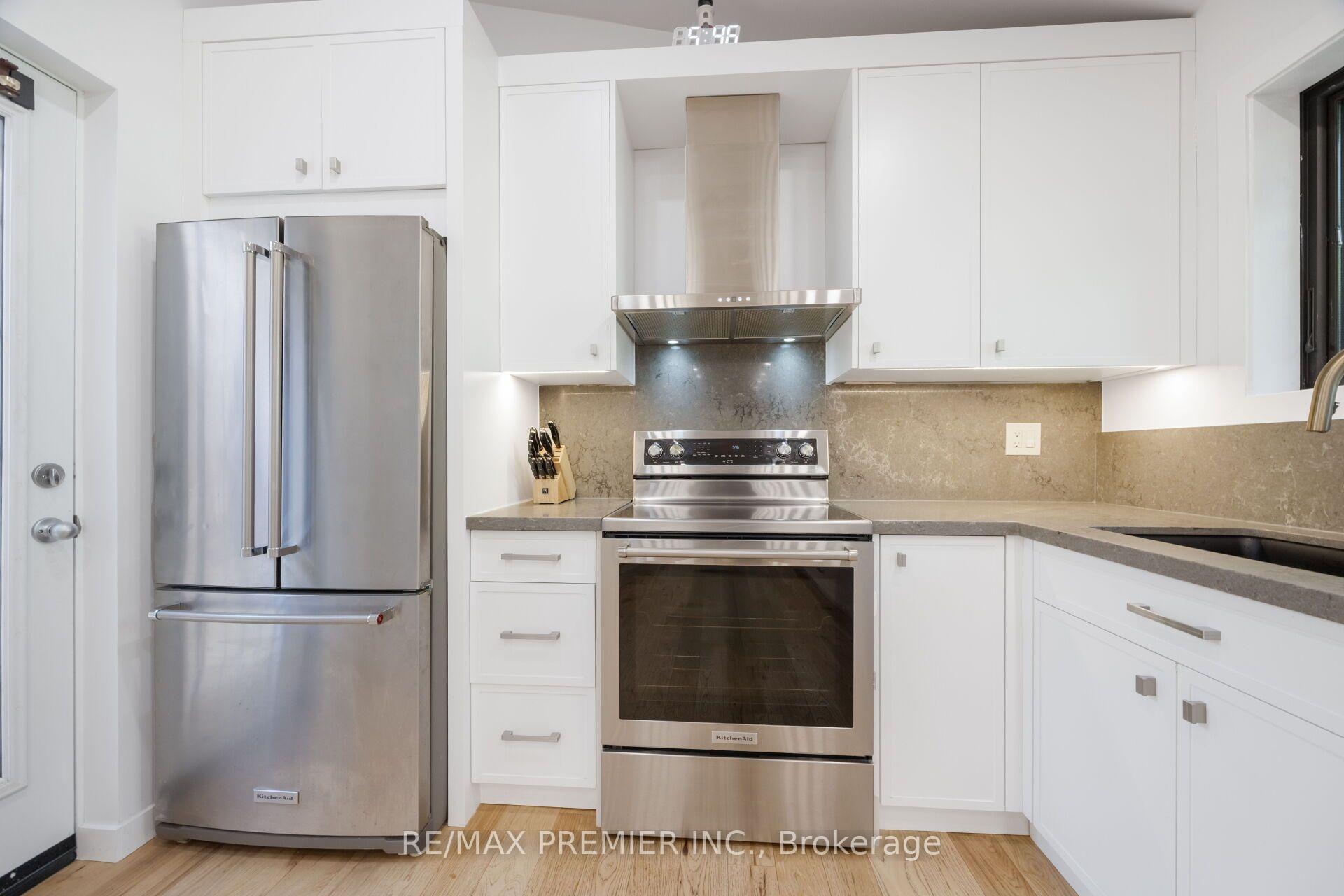 Photo 20 of 9 Adeline Court, Etobicoke, Mount Olive-Silverstone-Jamestown — HOMEH