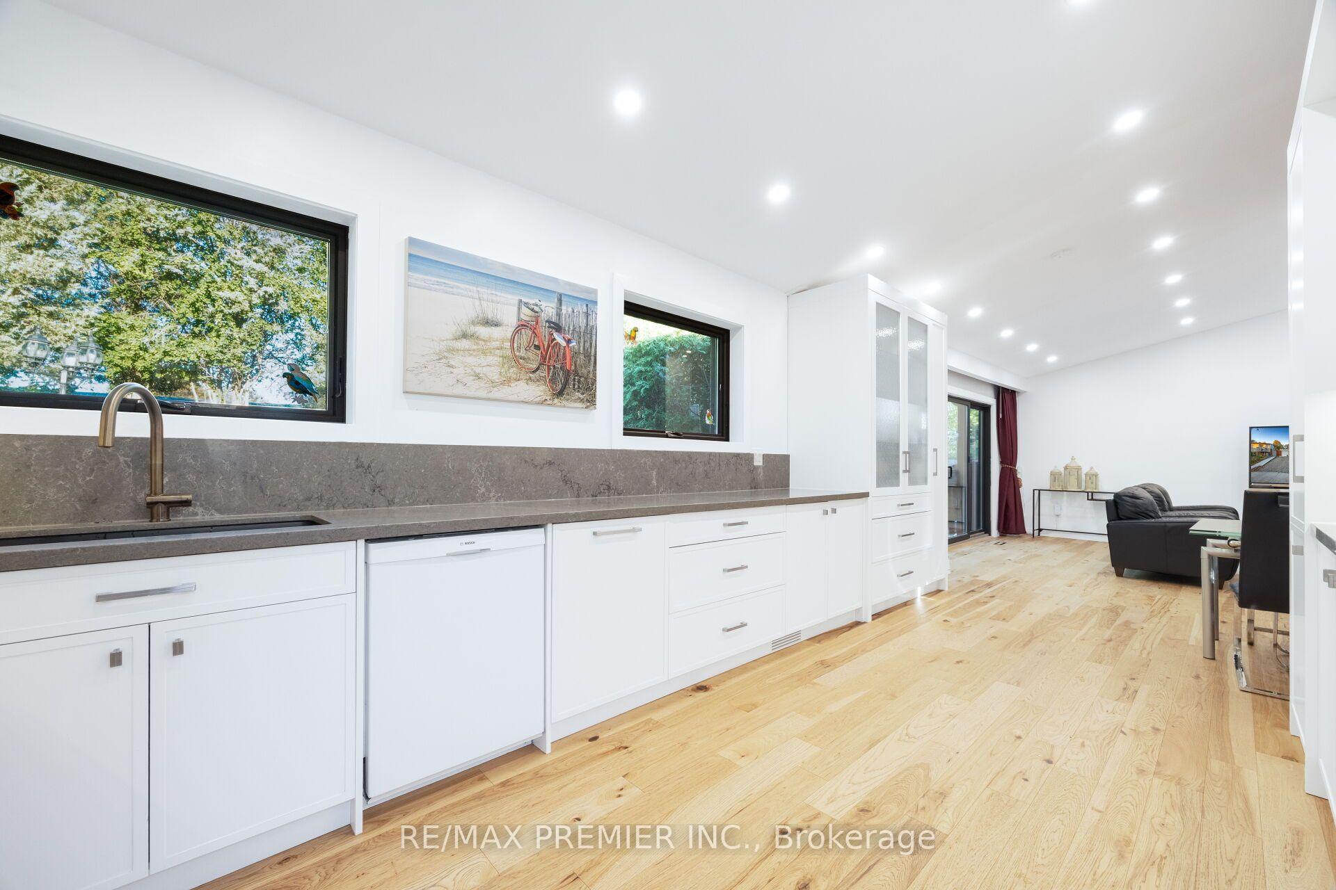 Photo 21 of 9 Adeline Court, Etobicoke, Mount Olive-Silverstone-Jamestown — HOMEH