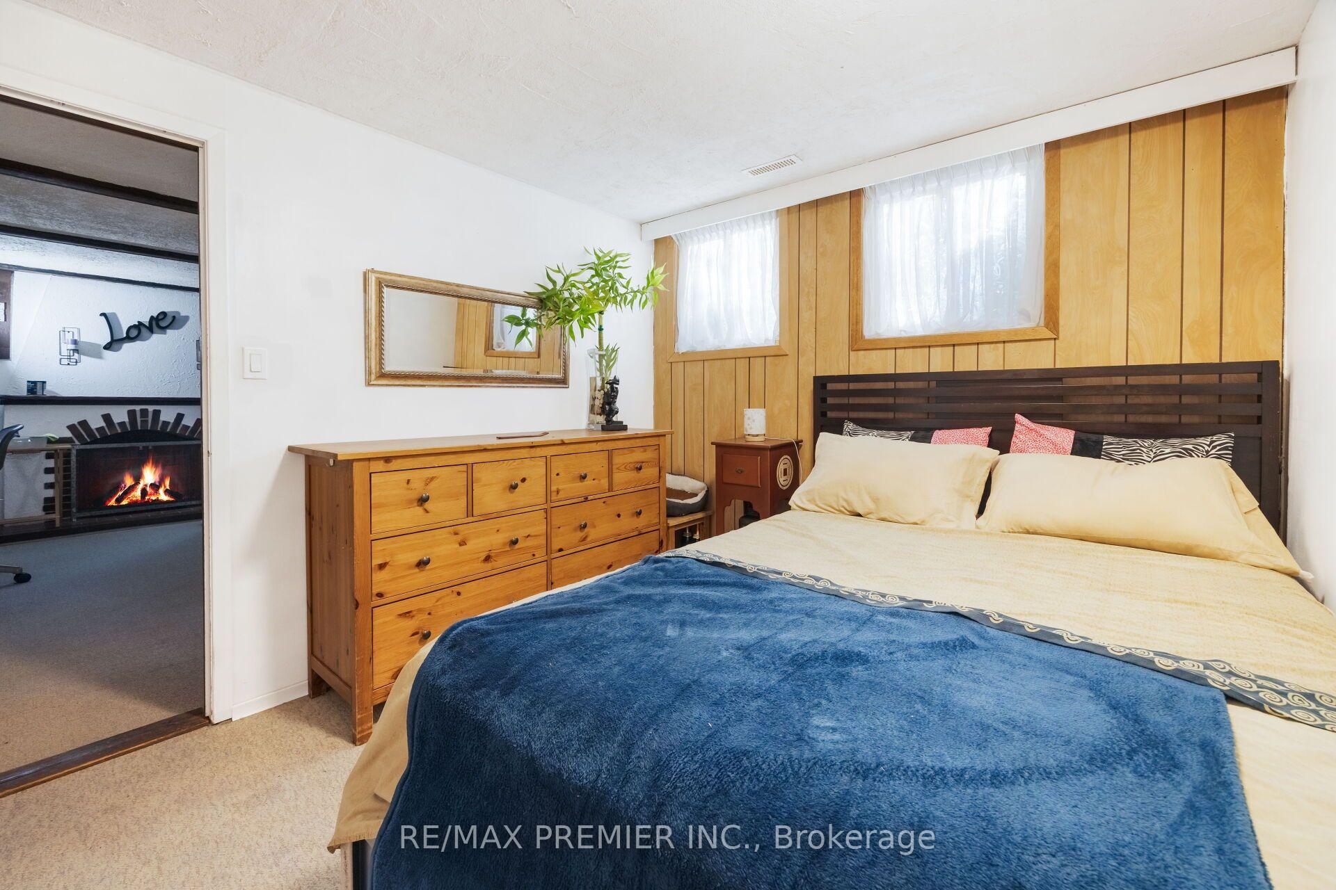 Photo 34 of 9 Adeline Court, Etobicoke, Mount Olive-Silverstone-Jamestown — HOMEH
