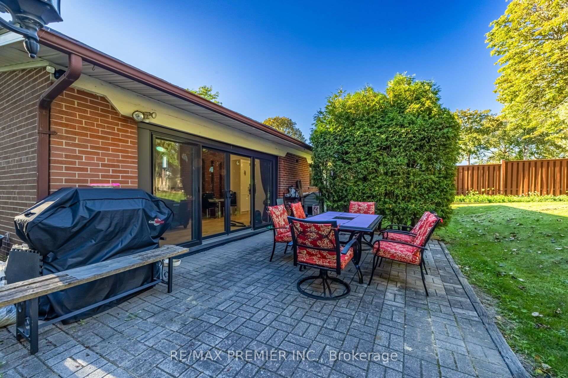 Photo 47 of 9 Adeline Court, Etobicoke, Mount Olive-Silverstone-Jamestown — HOMEH