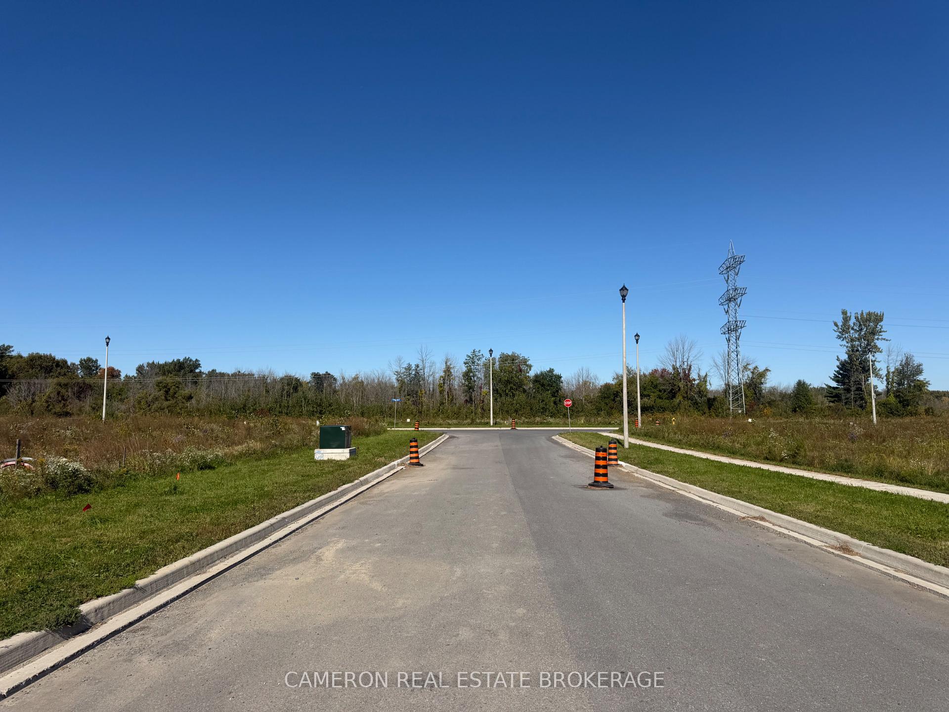 Photo 4 of 1692 Woodward Court, Cornwall, Cornwall — HOMEH