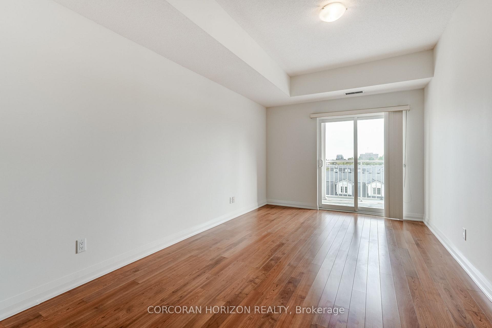 Photo 18 of Unit PH3, 35 Hunt Avenue, Richmond Hill, Mill Pond — HOMEH
