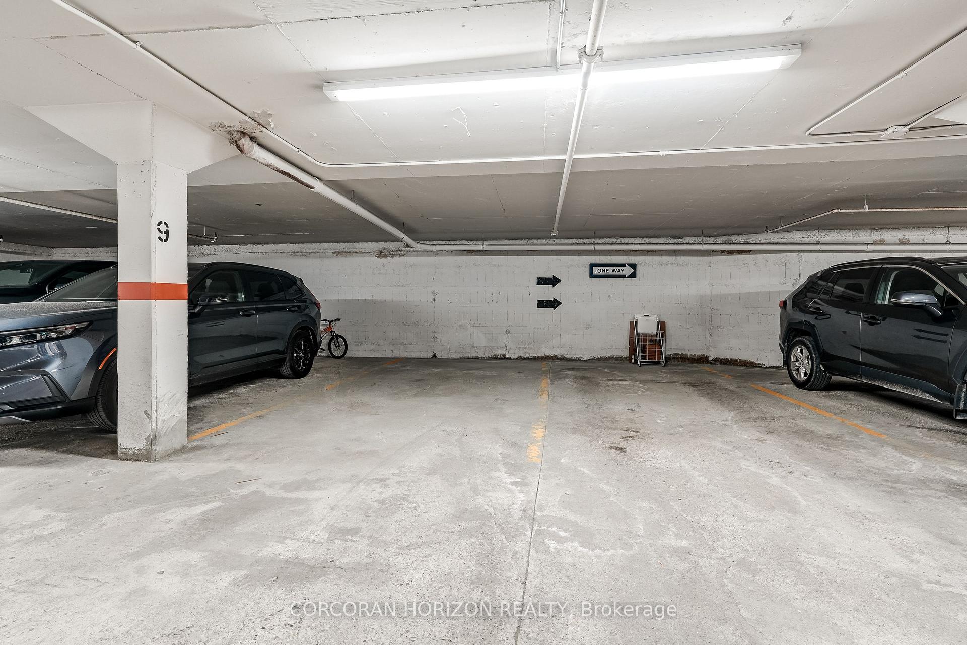 Photo 33 of Unit PH3, 35 Hunt Avenue, Richmond Hill, Mill Pond — HOMEH